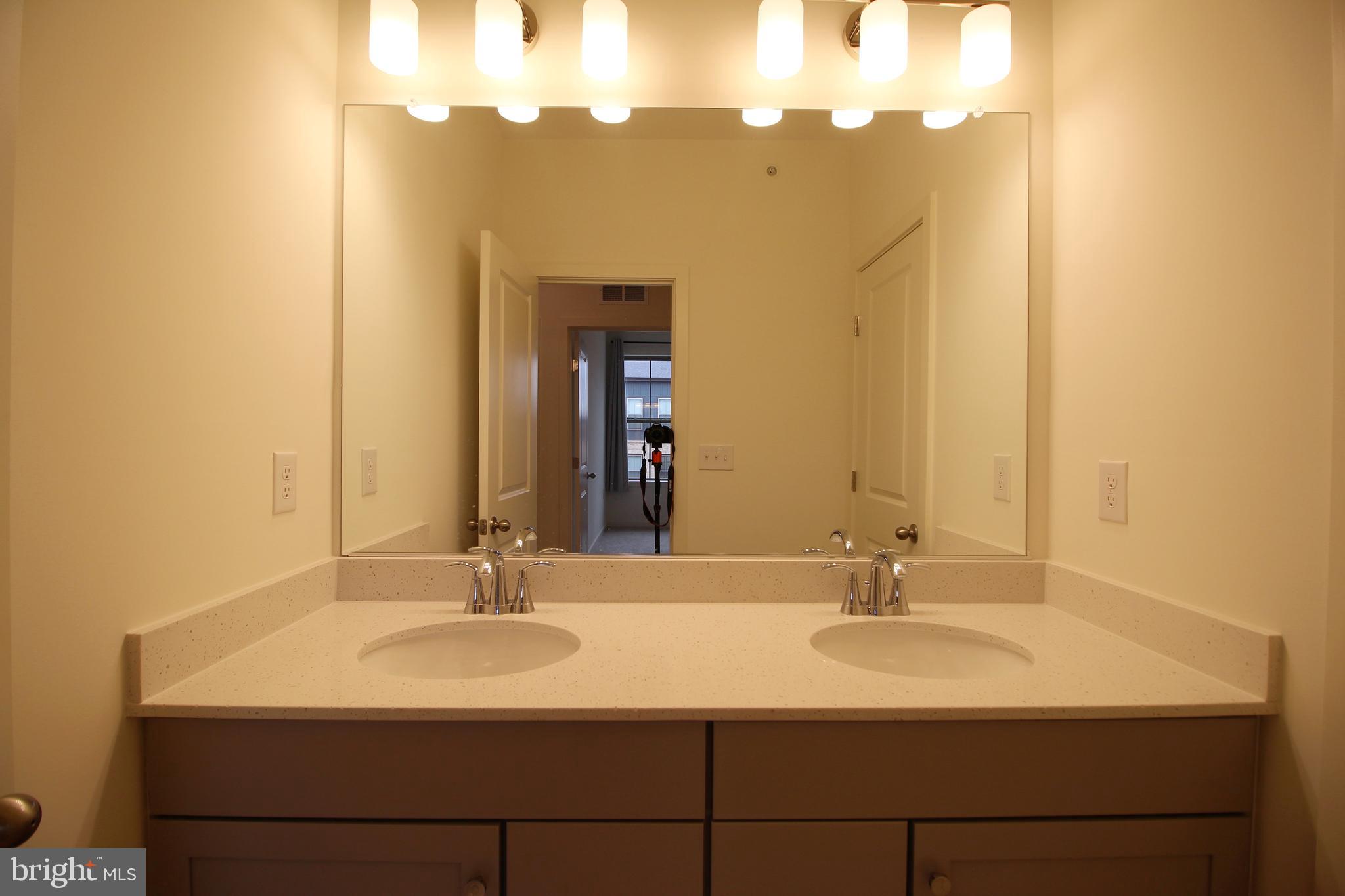 REGAL CHASE - Residential