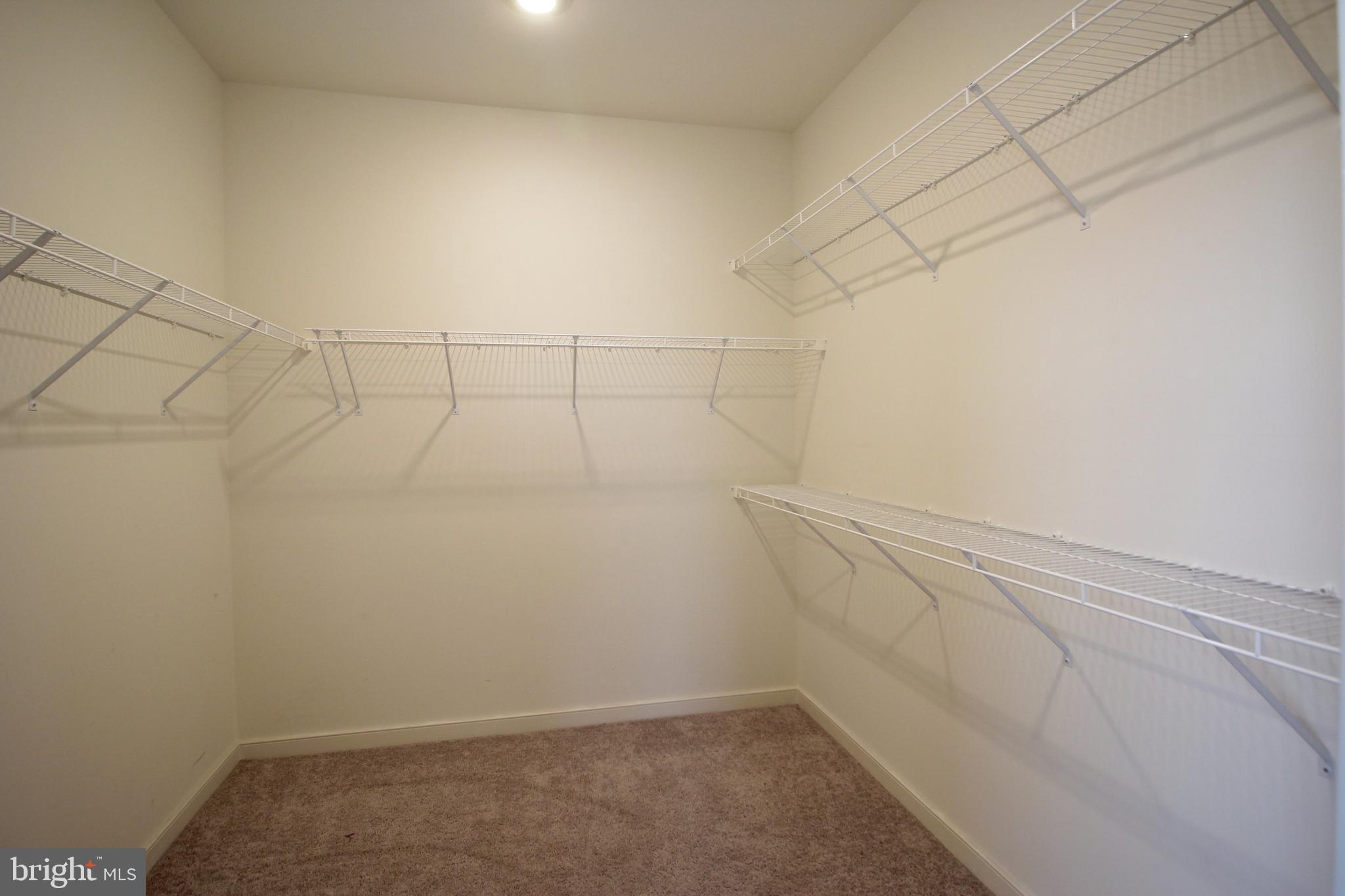 REGAL CHASE - Residential