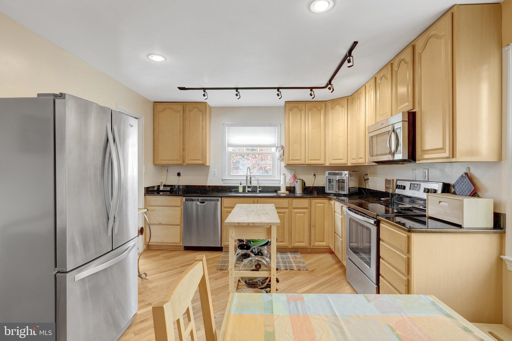 COURTS OF CHANDON TOWN H - Residential