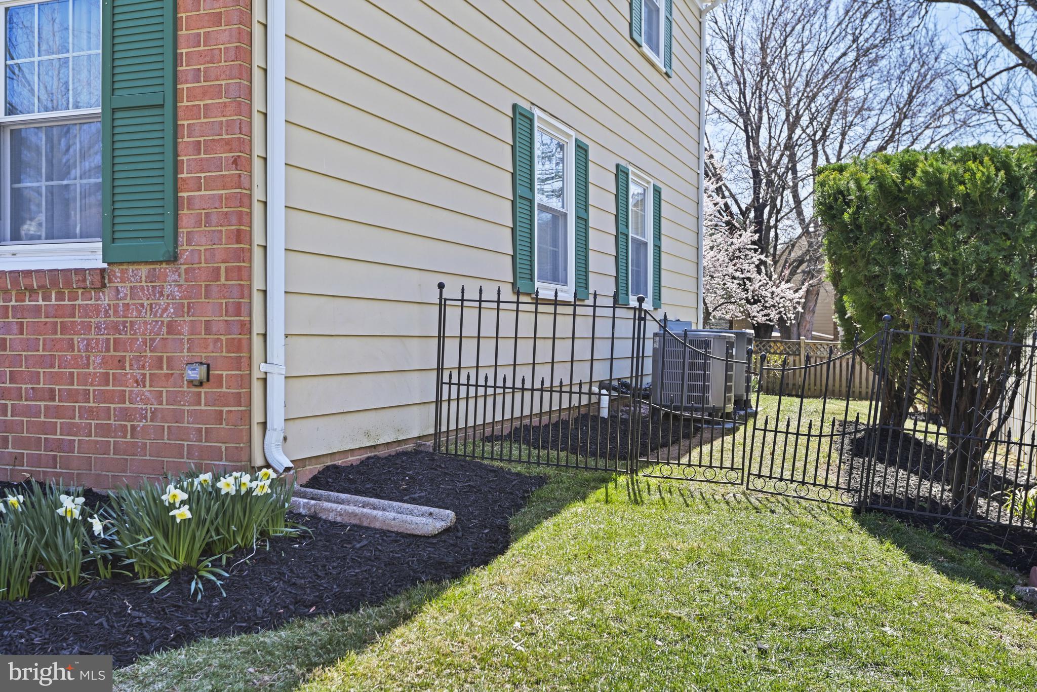 COURTS OF CHANDON TOWN H - Residential