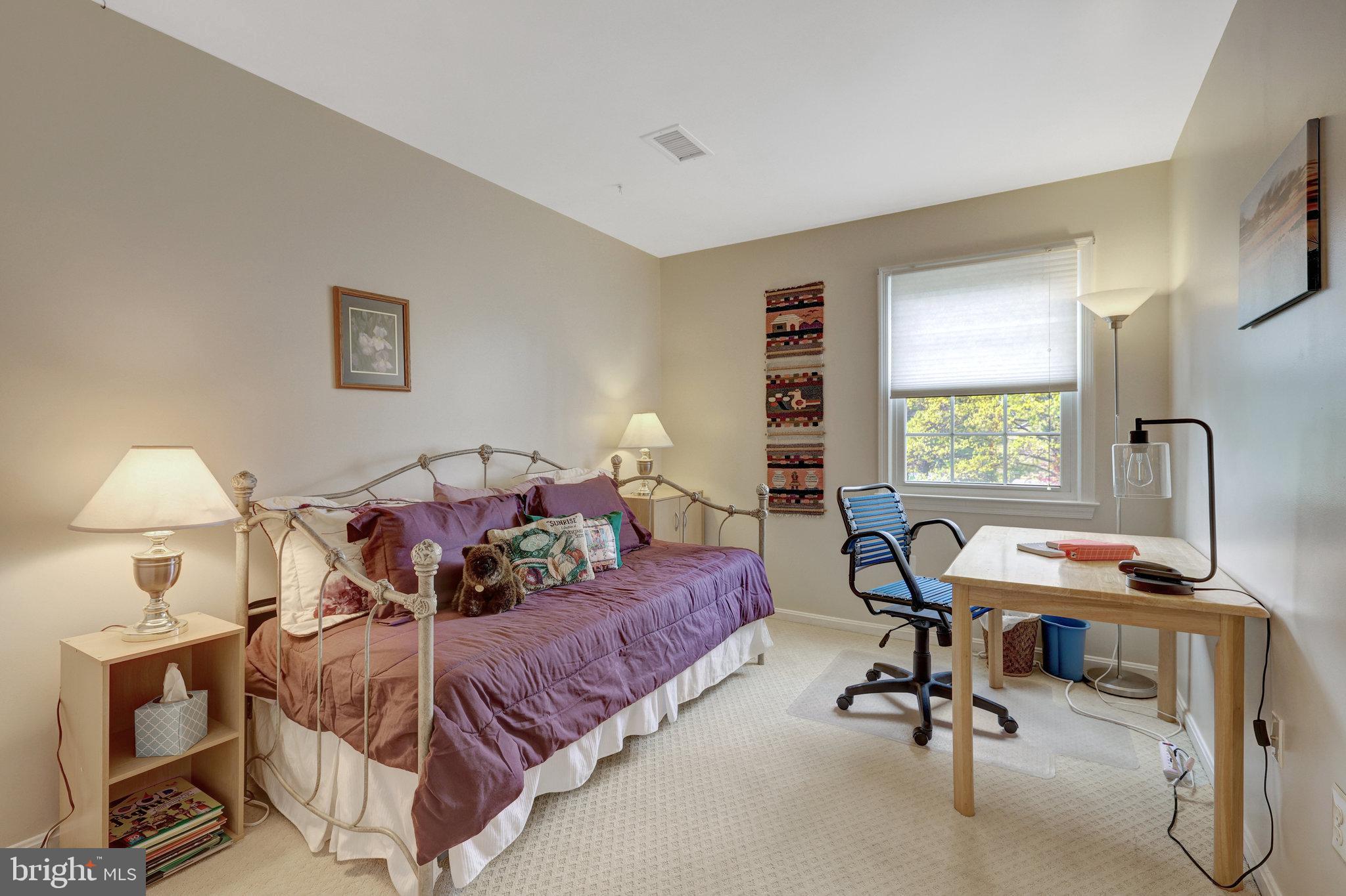 COURTS OF CHANDON TOWN H - Residential