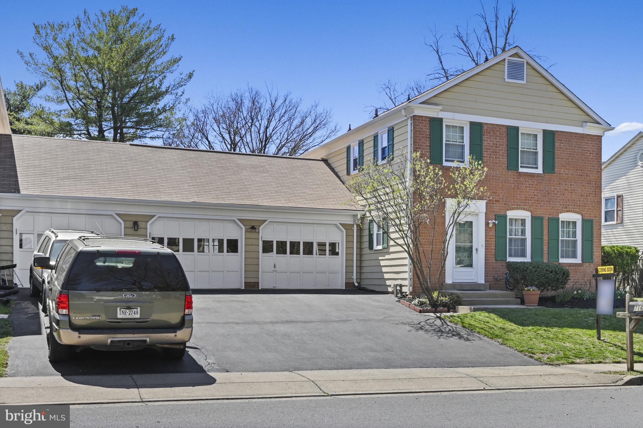 COURTS OF CHANDON TOWN H - Residential