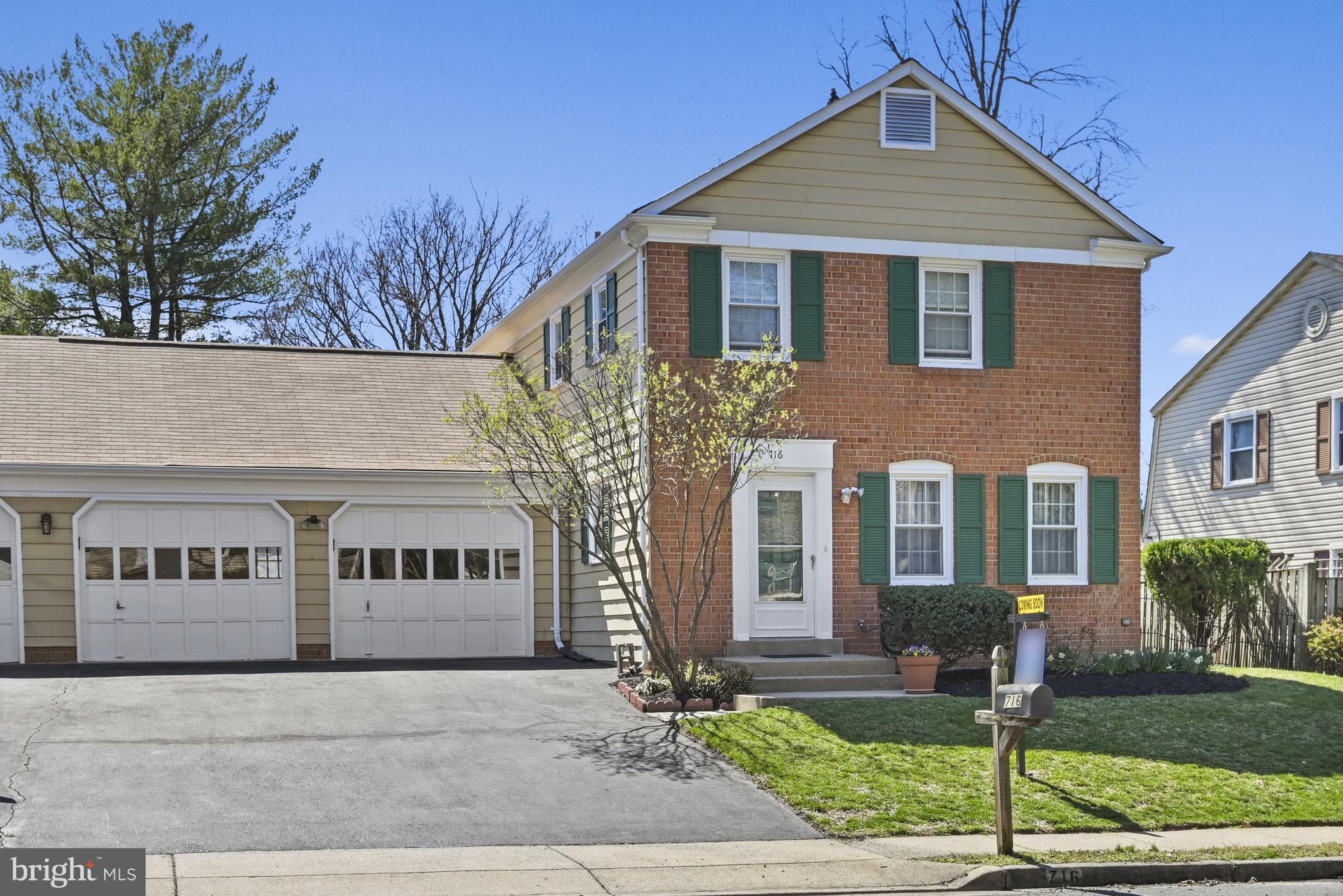 COURTS OF CHANDON TOWN H - Residential