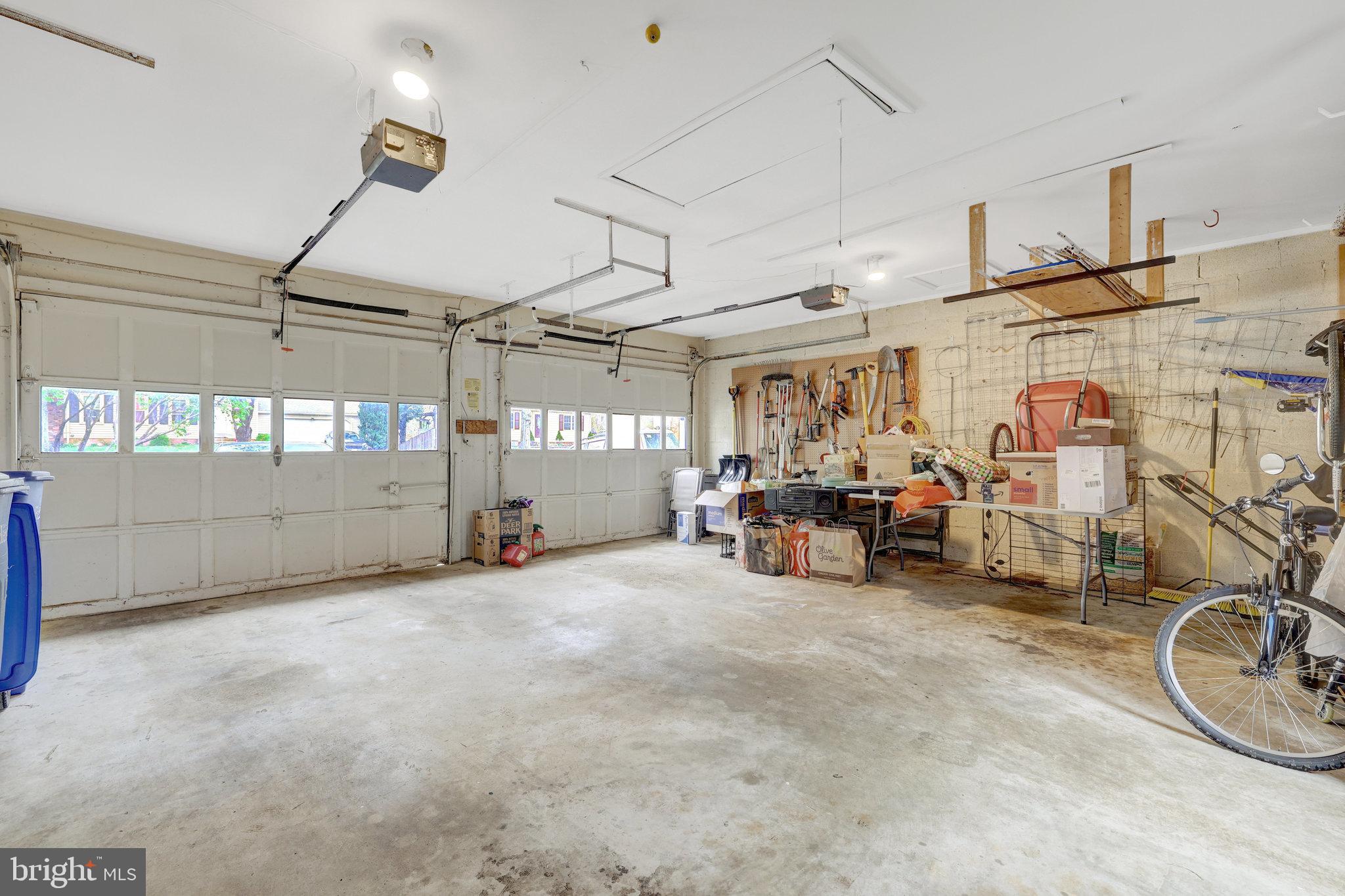 COURTS OF CHANDON TOWN H - Residential