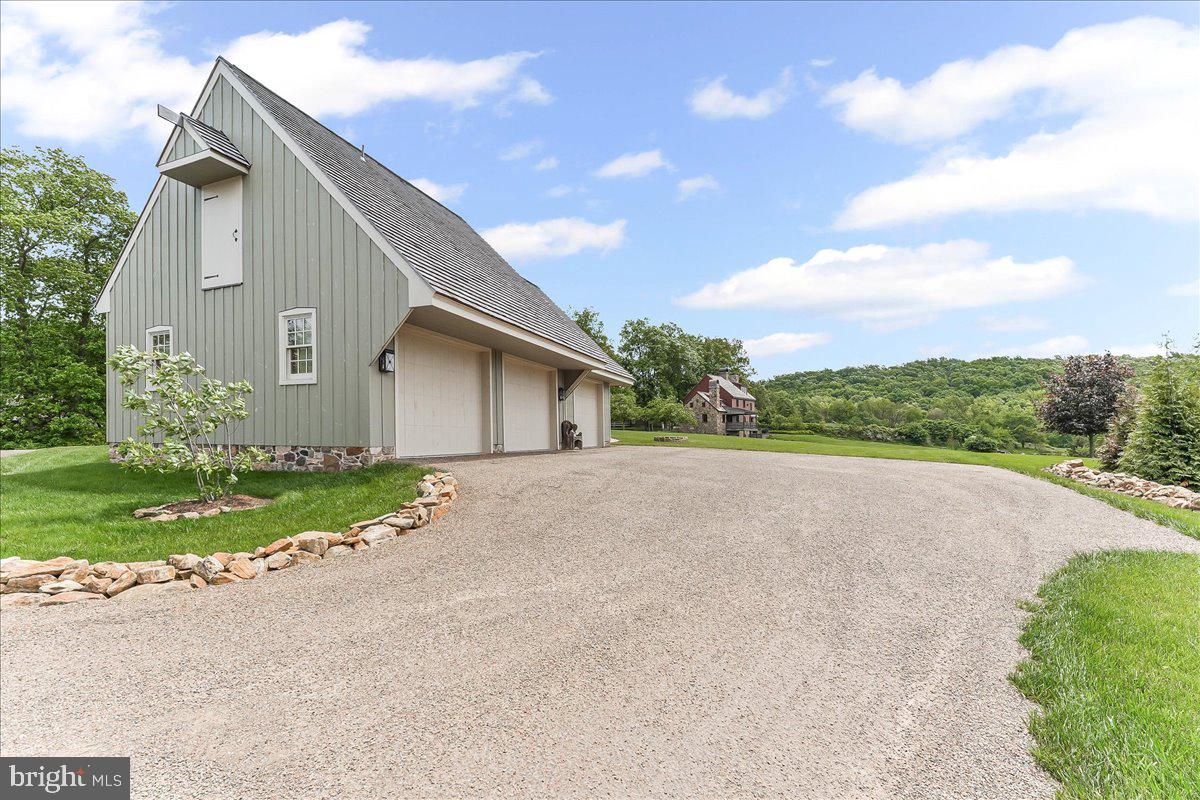 OLDEBULLTOWNVILLAGE - Residential