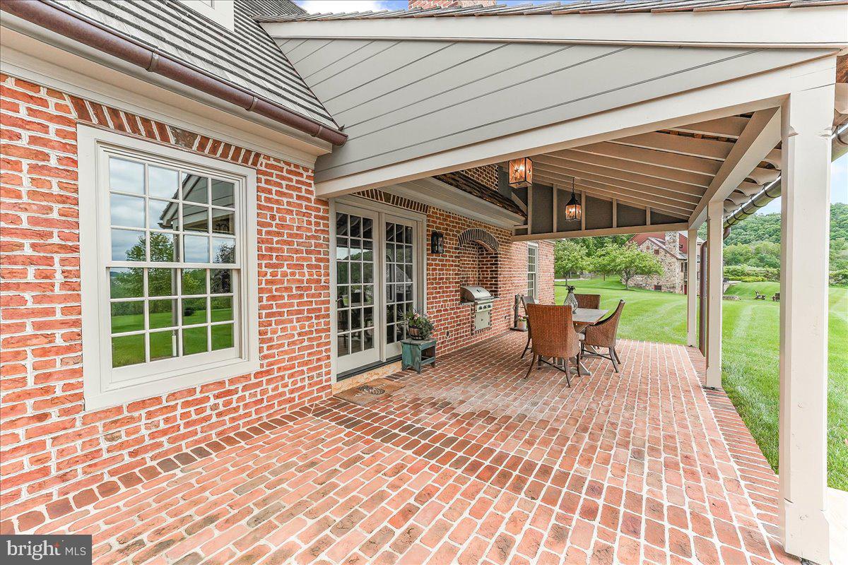 OLDEBULLTOWNVILLAGE - Residential