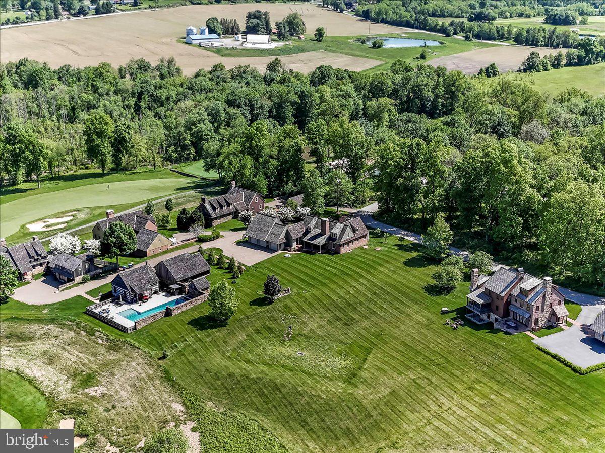 OLDEBULLTOWNVILLAGE - Residential