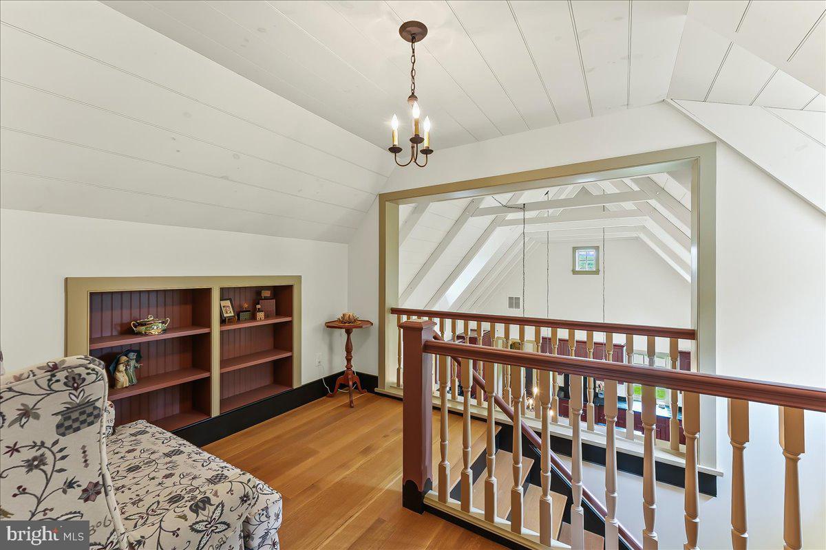 OLDEBULLTOWNVILLAGE - Residential