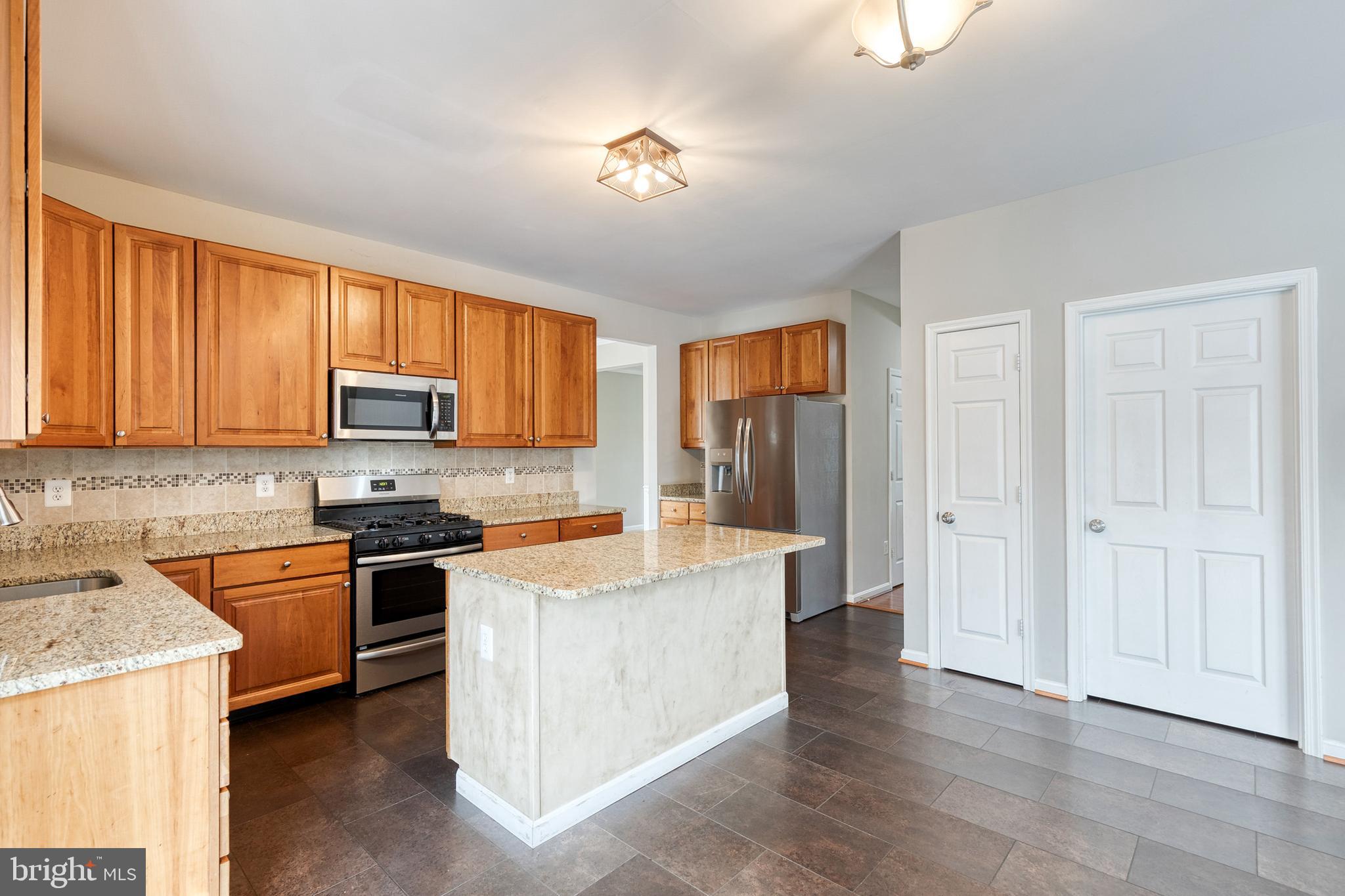 CROSSROADS OVERLOOK - Residential