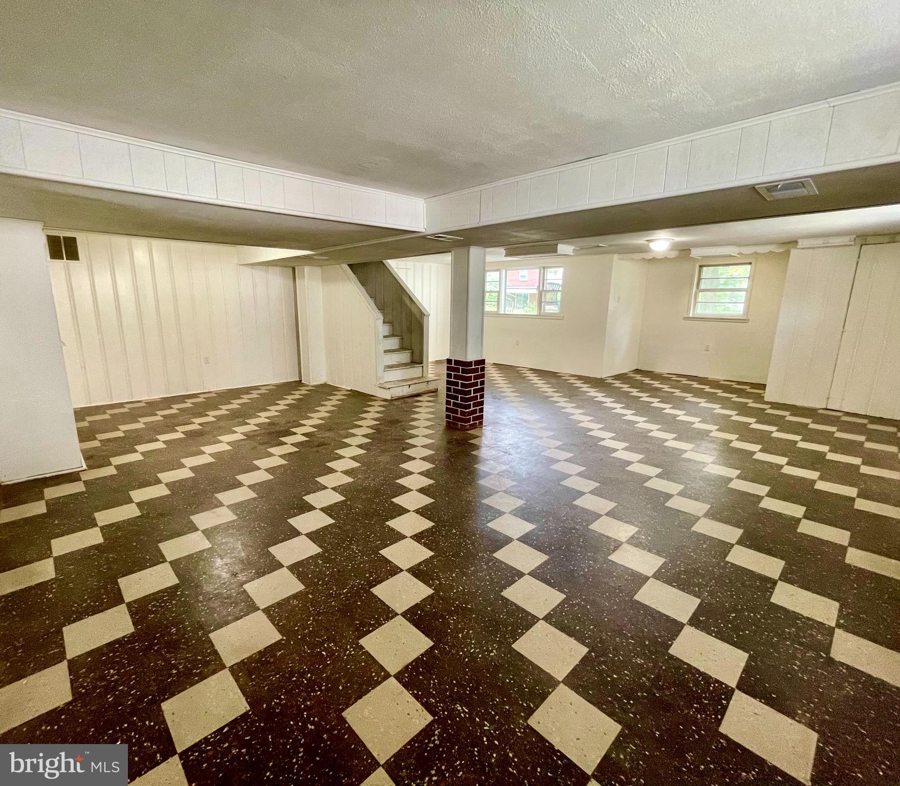 BERWYN HEIGHTS - Residential