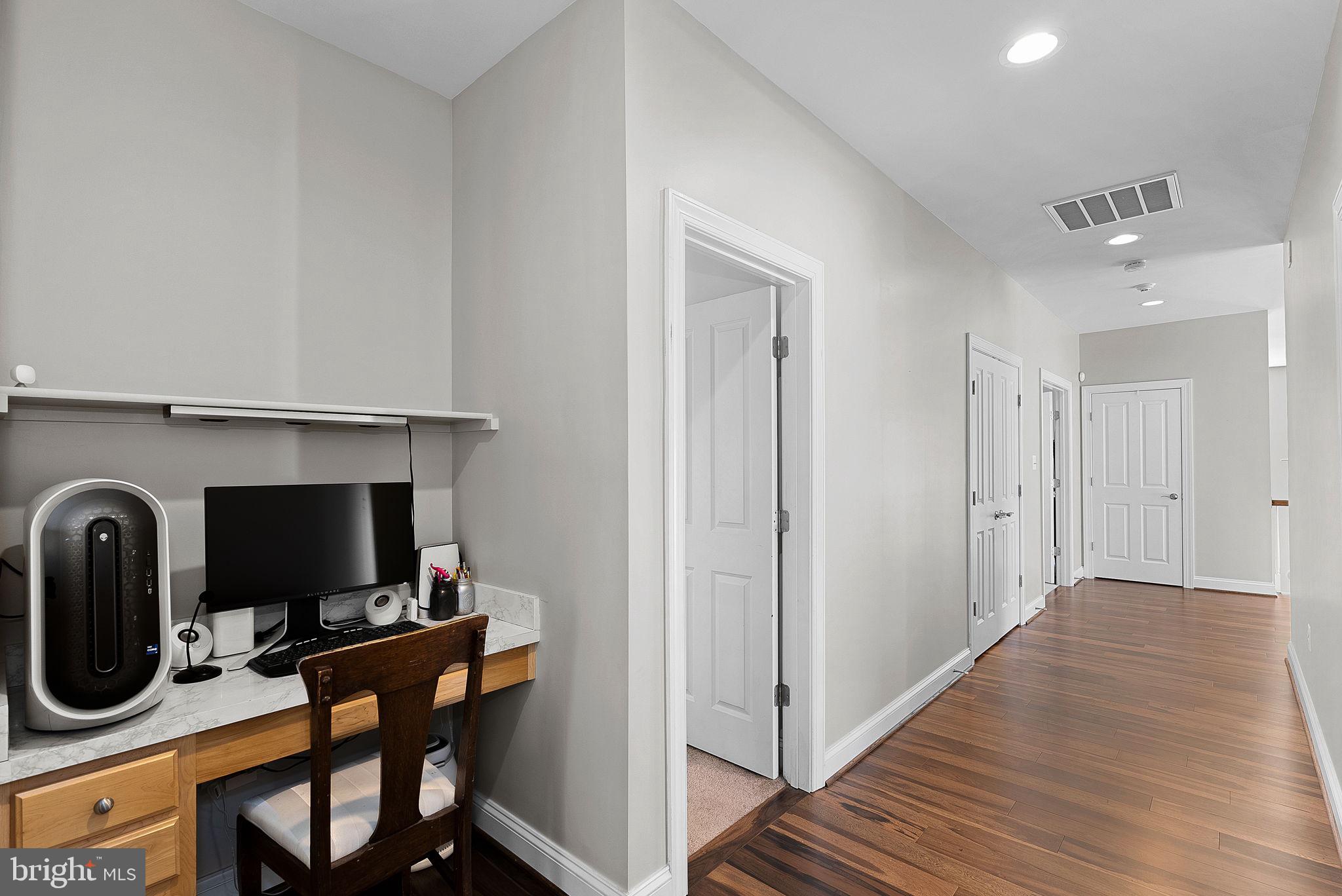 BRAMBLETON - Residential