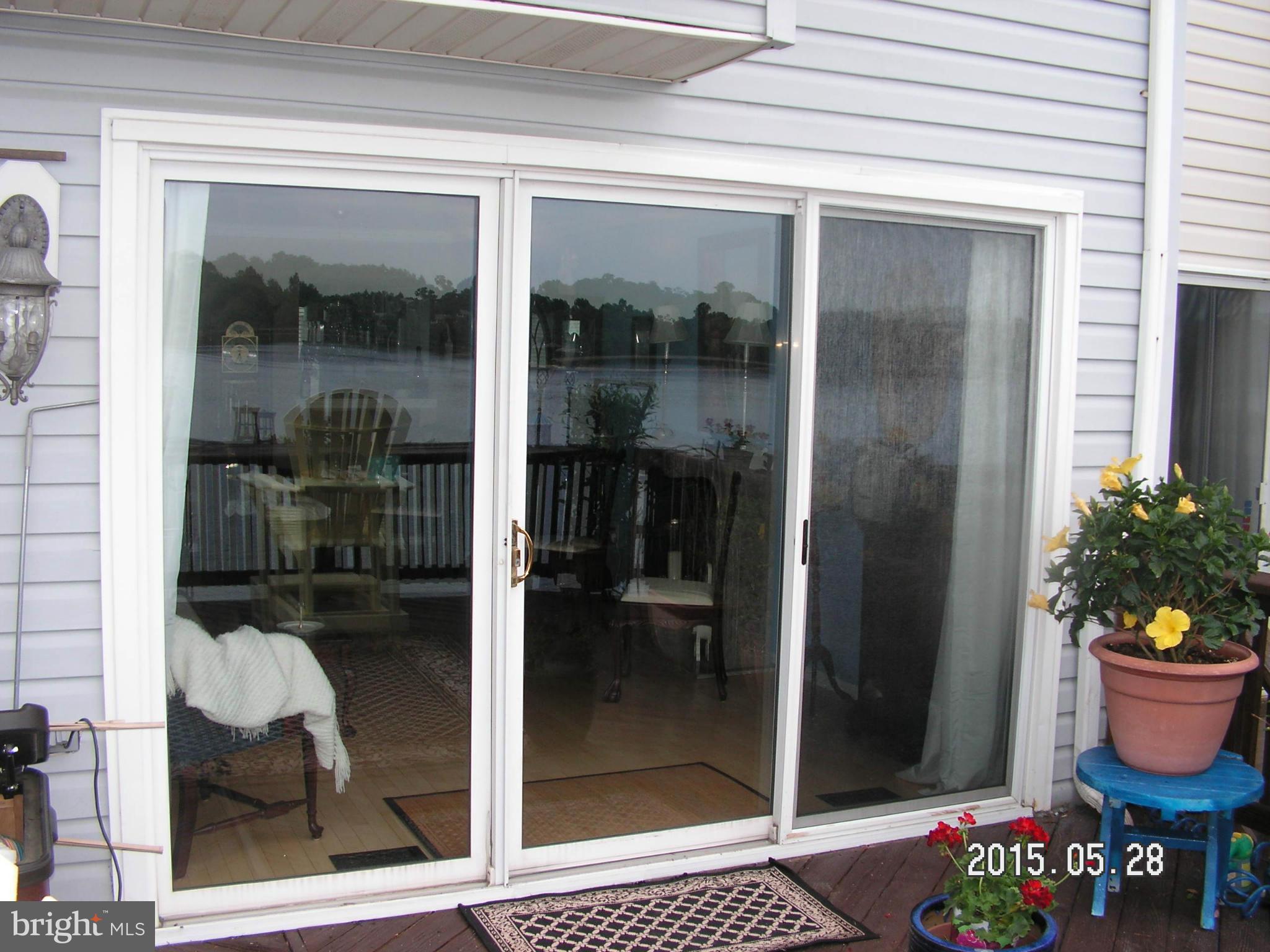 STONEY BEACH - Residential