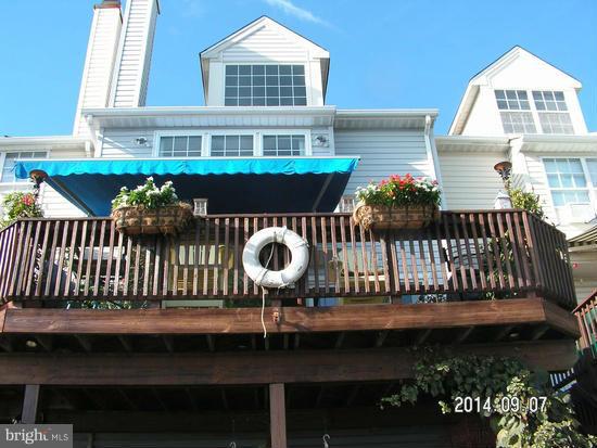 STONEY BEACH - Residential