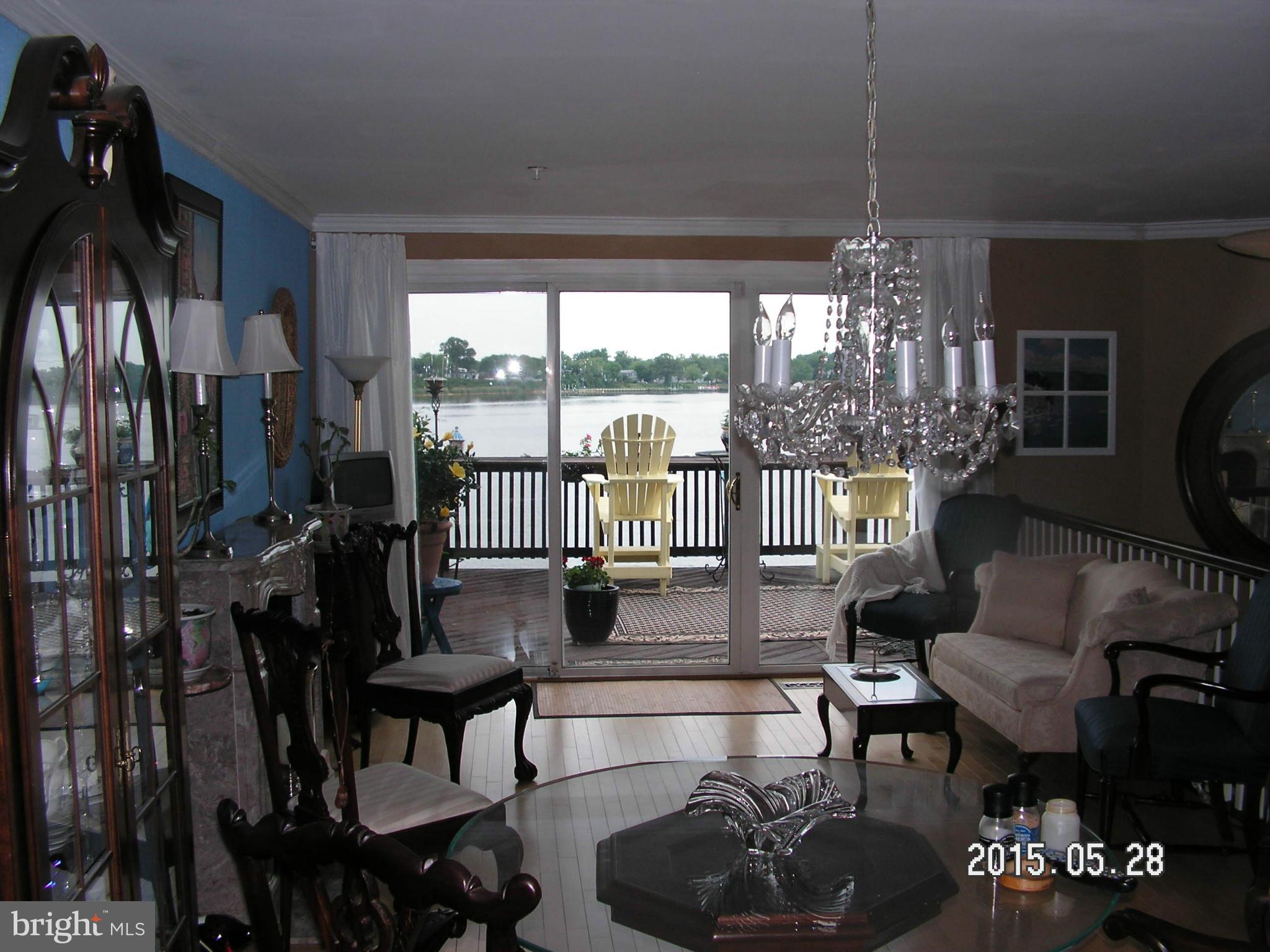 STONEY BEACH - Residential