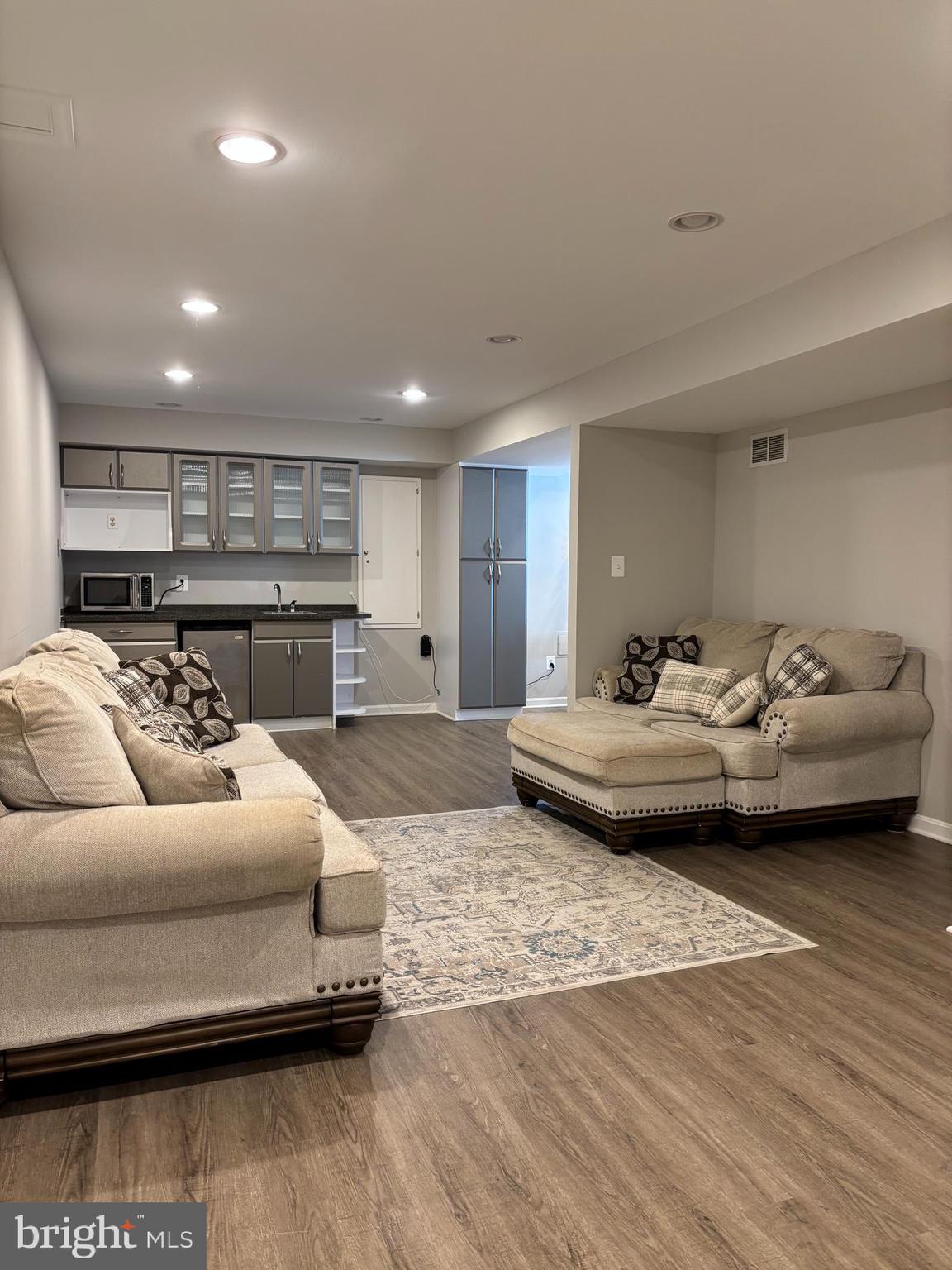 GUNNELL FARMS - Residential Lease