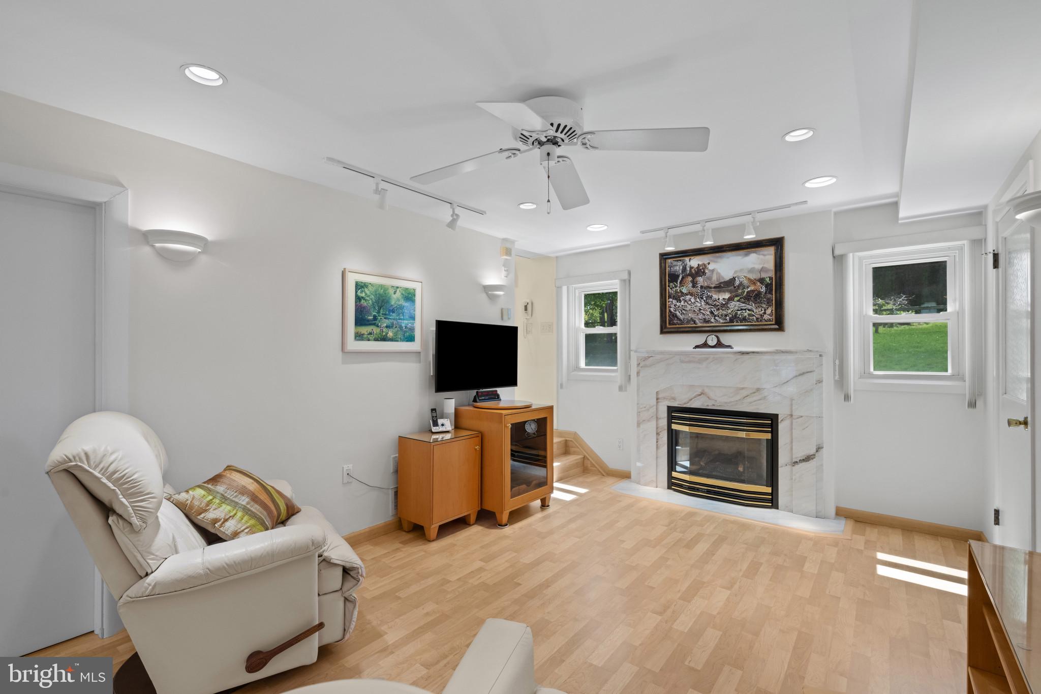 HATHAWAY - Residential