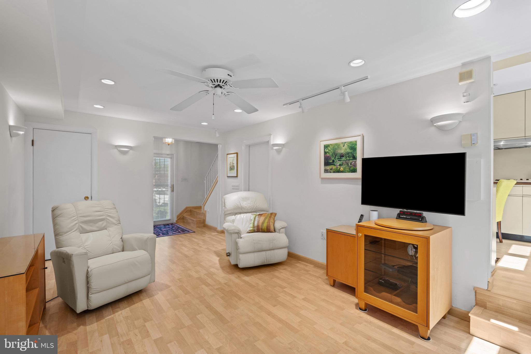 HATHAWAY - Residential