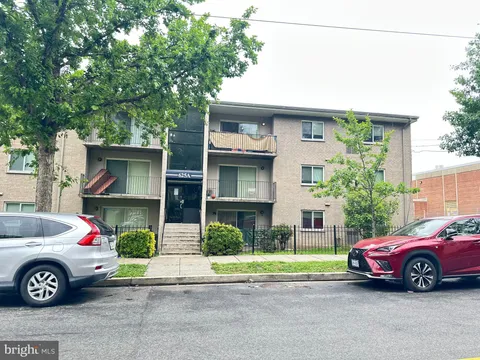 625A Chesapeake Street SE Unit 202, Washington, DC MLS: DCDC2200152
