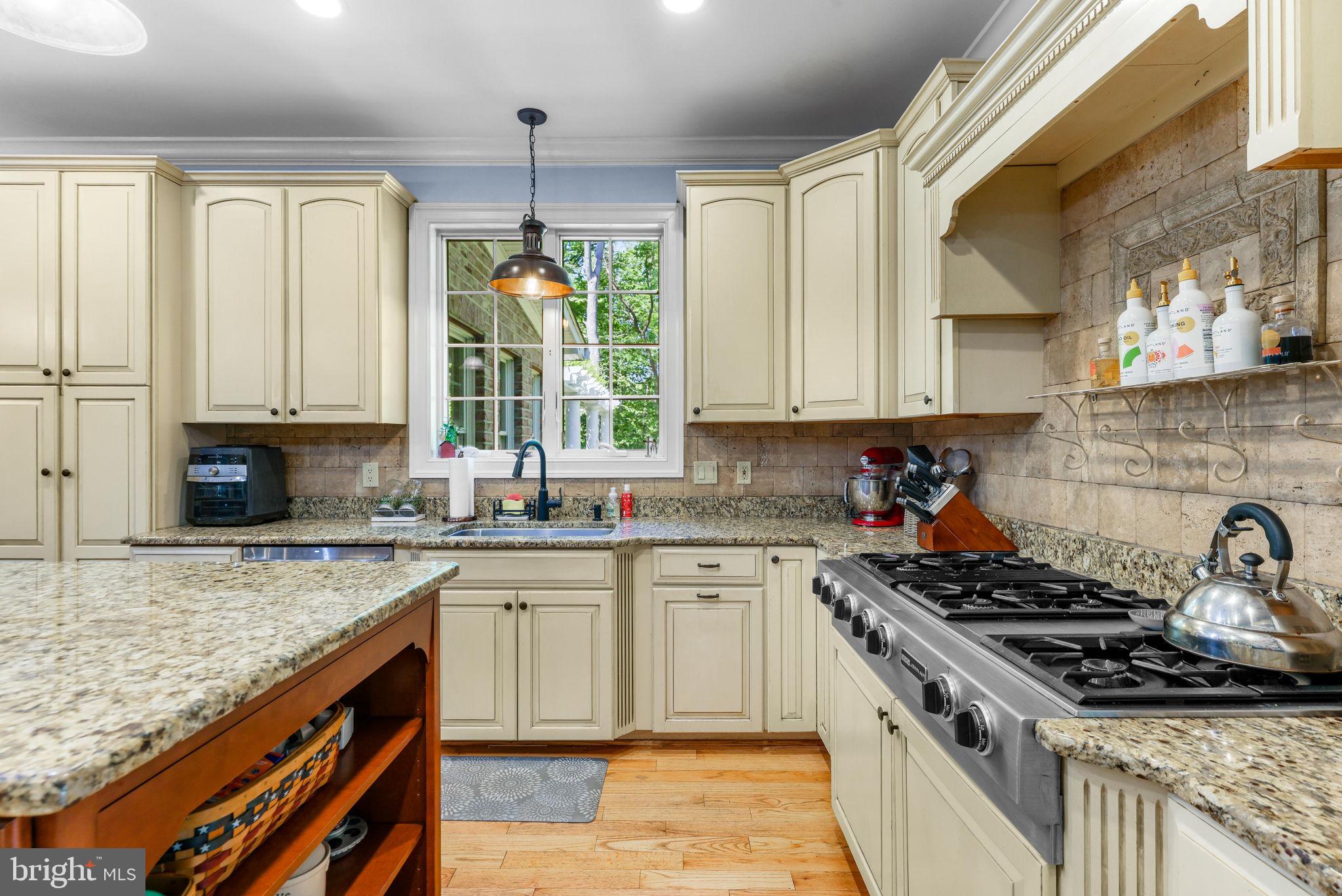 5 CARROLL RUN COURT