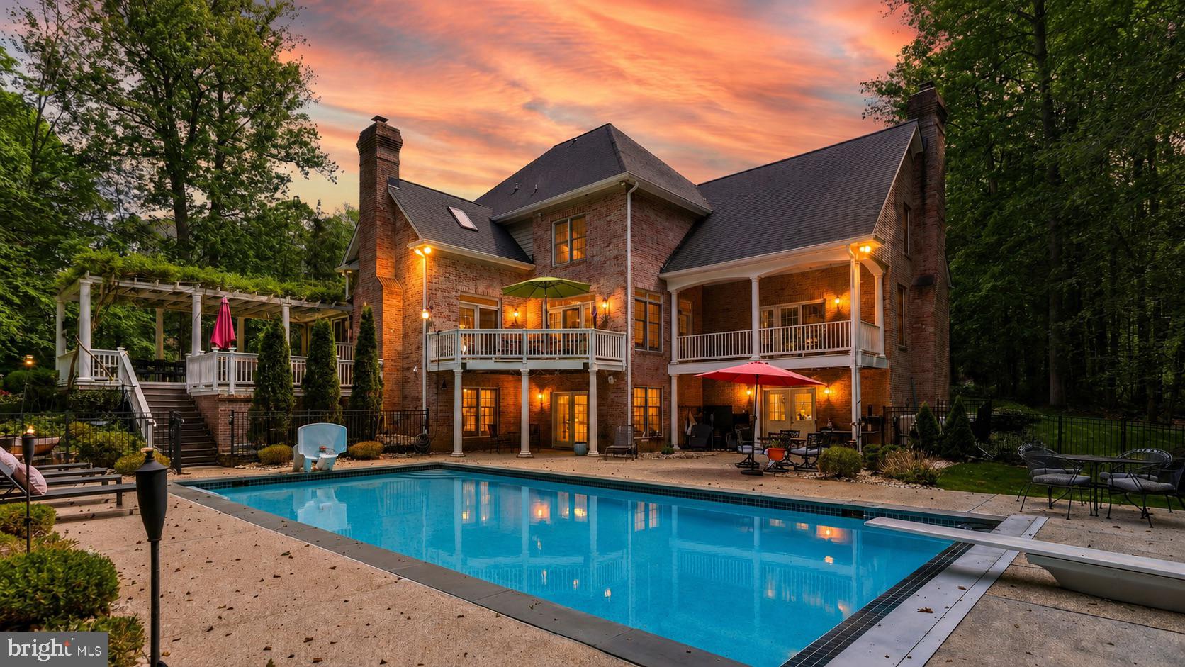5 CARROLL RUN COURT