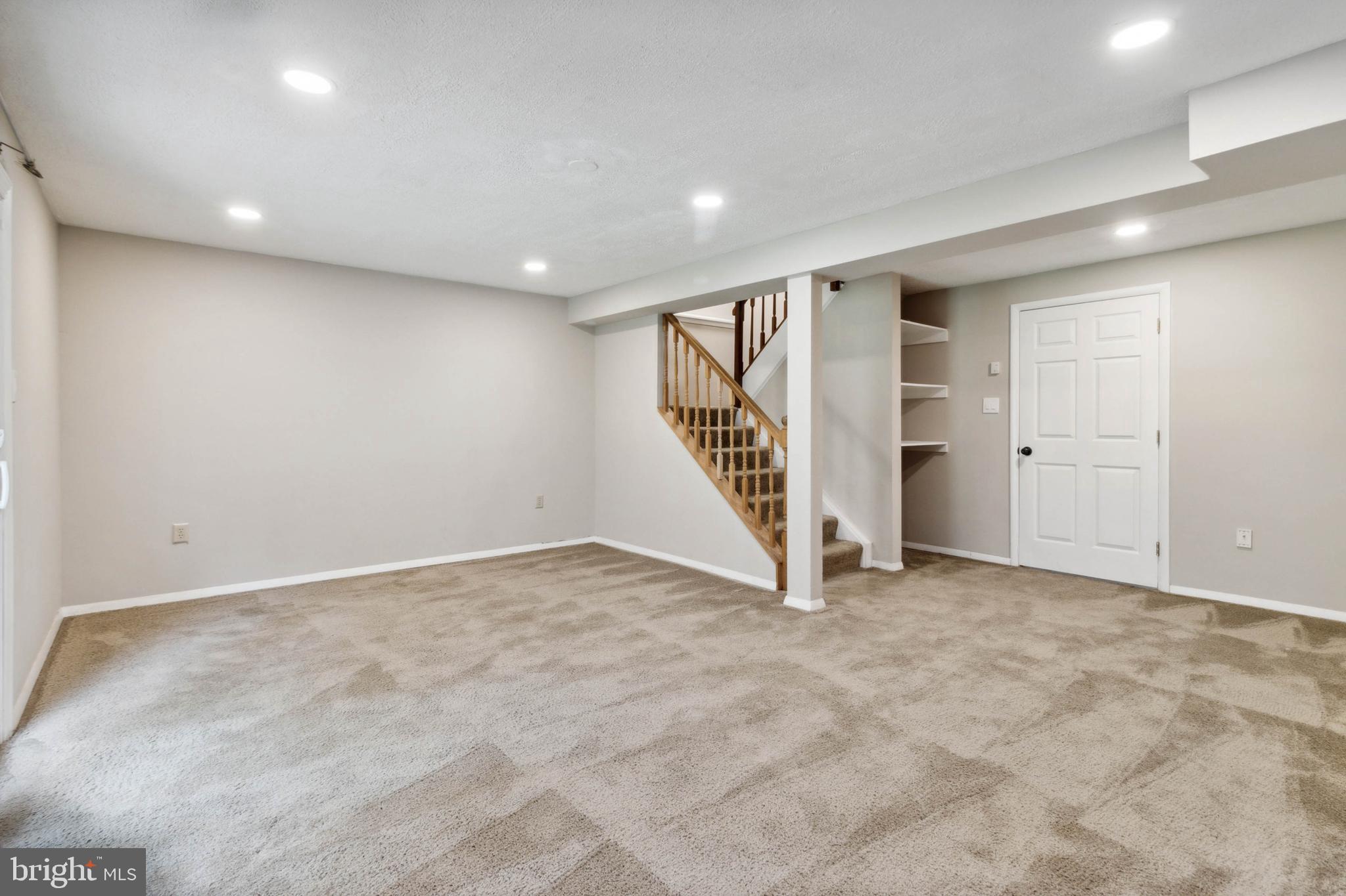 LEISHEAR VILLAGE - Residential