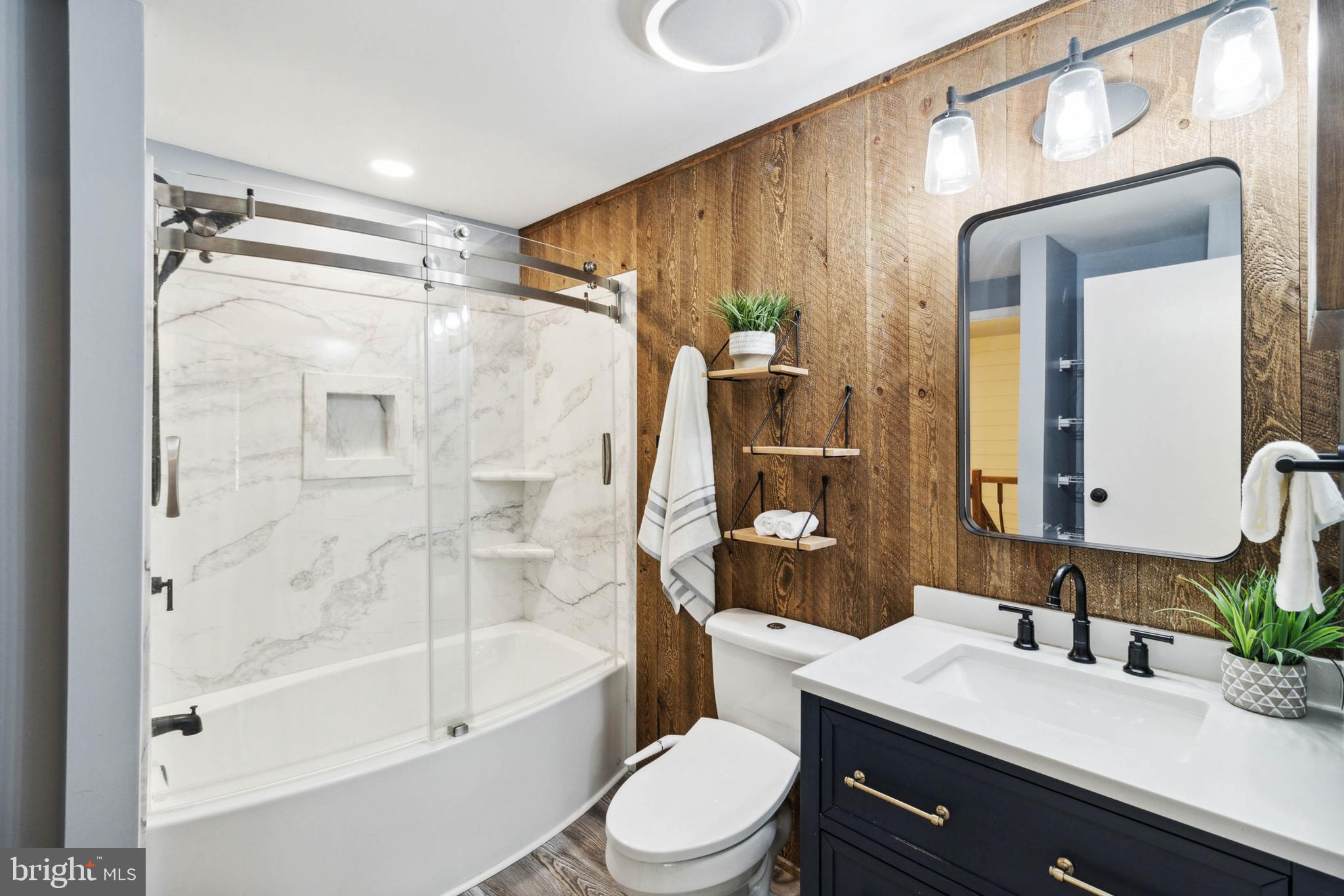 LEISHEAR VILLAGE - Residential