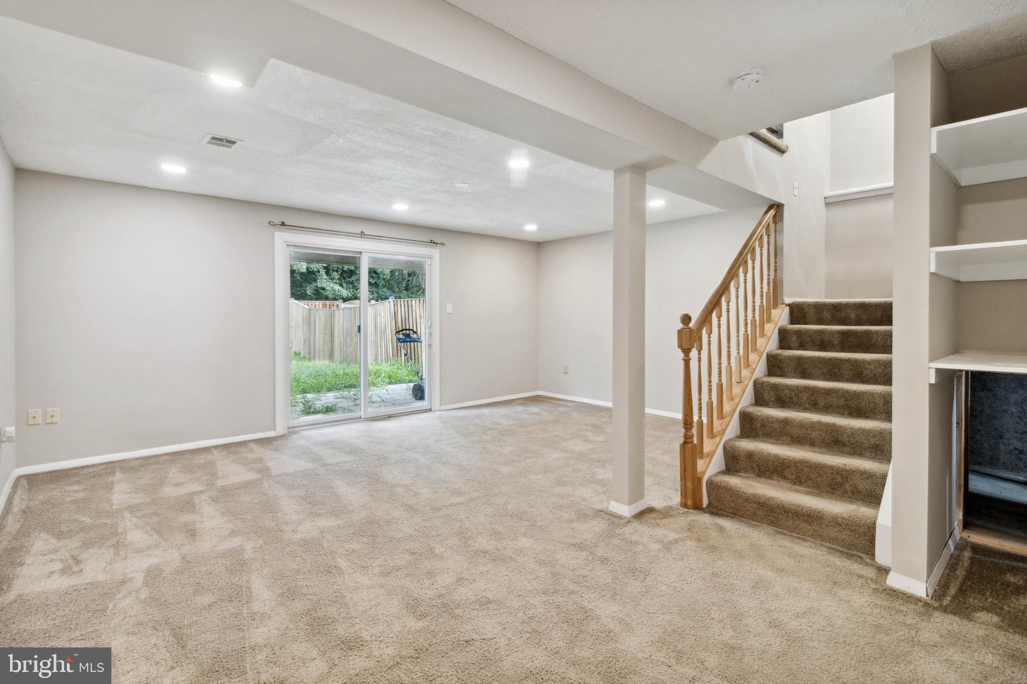 LEISHEAR VILLAGE - Residential