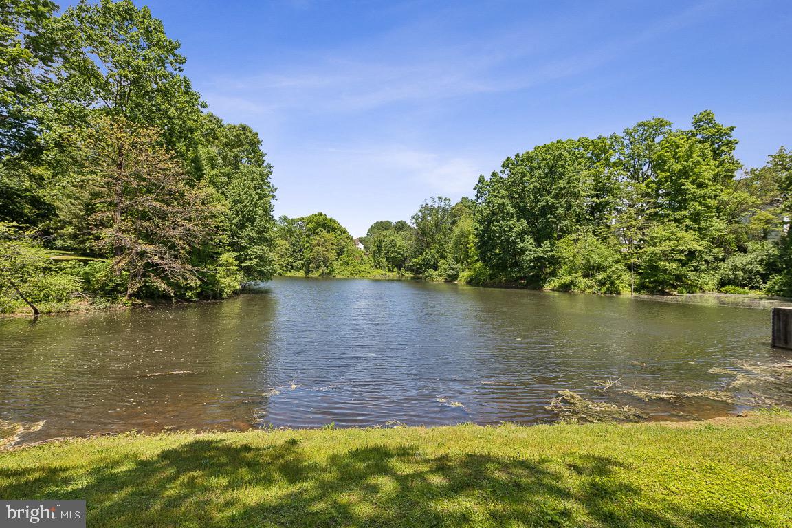 SILVER SPRING CNTRY CLUB - Residential