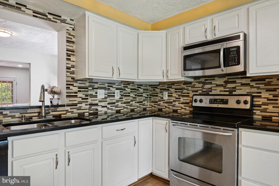 SILVER SPRING CNTRY CLUB - Residential