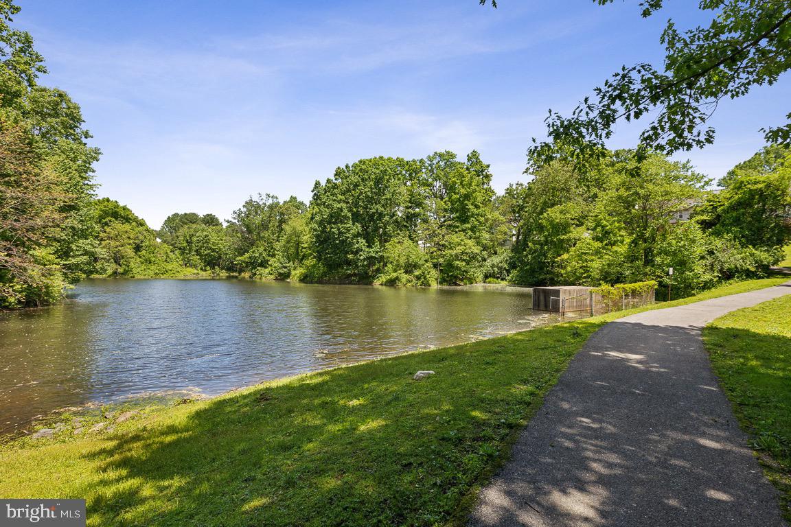 SILVER SPRING CNTRY CLUB - Residential