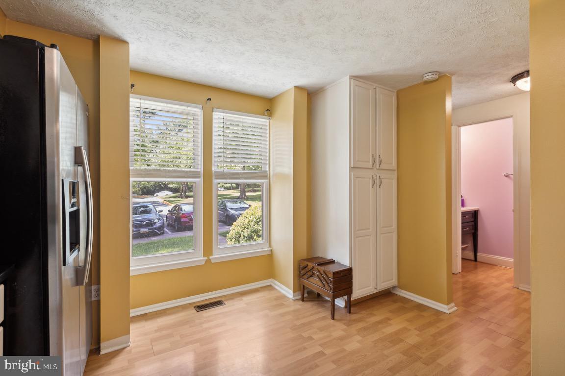 SILVER SPRING CNTRY CLUB - Residential