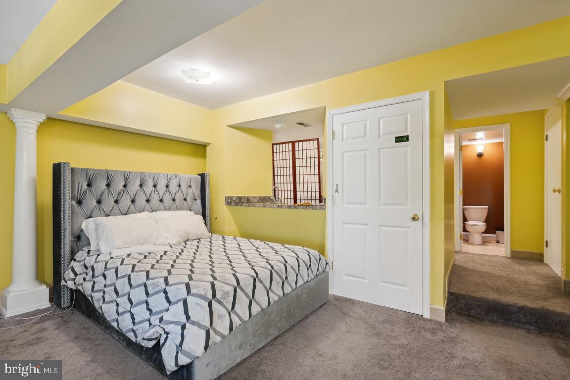 SILVER SPRING CNTRY CLUB - Residential