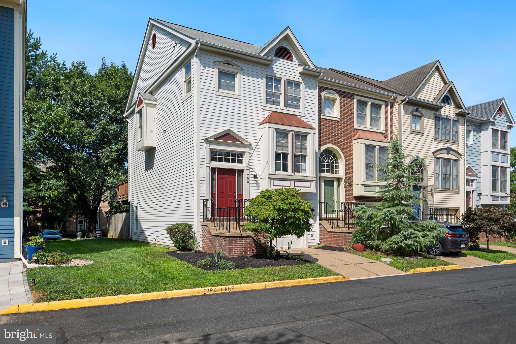 208 OCCOQUAN TERRACE SW