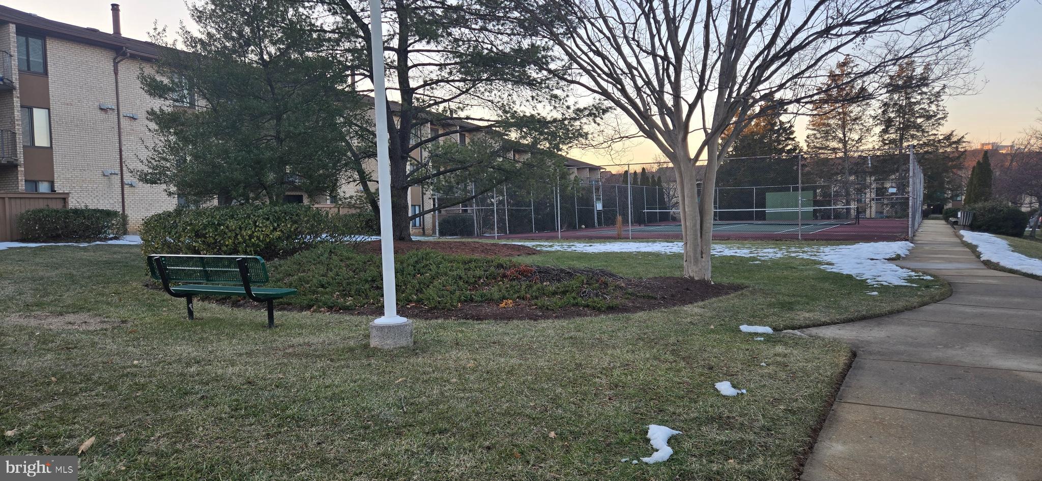 HUNTING RIDGE CONDOMINIUM - Residential