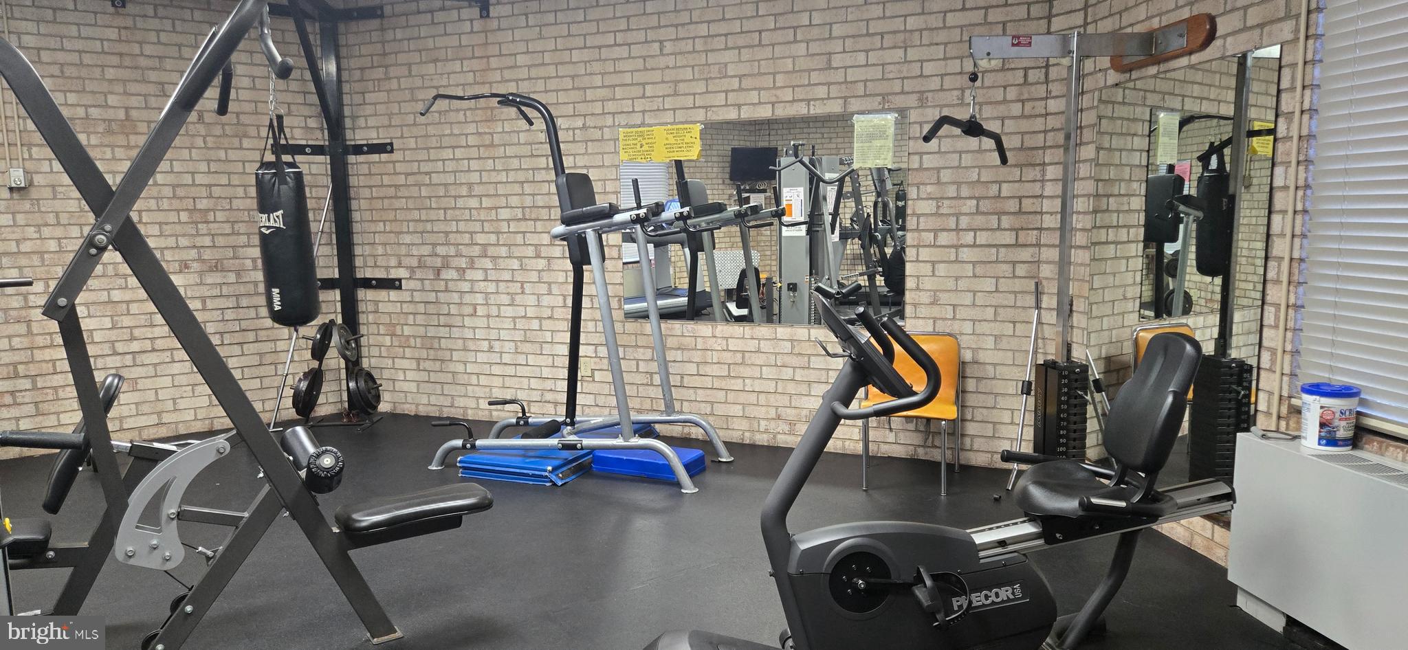 HUNTING RIDGE CONDOMINIUM - Residential