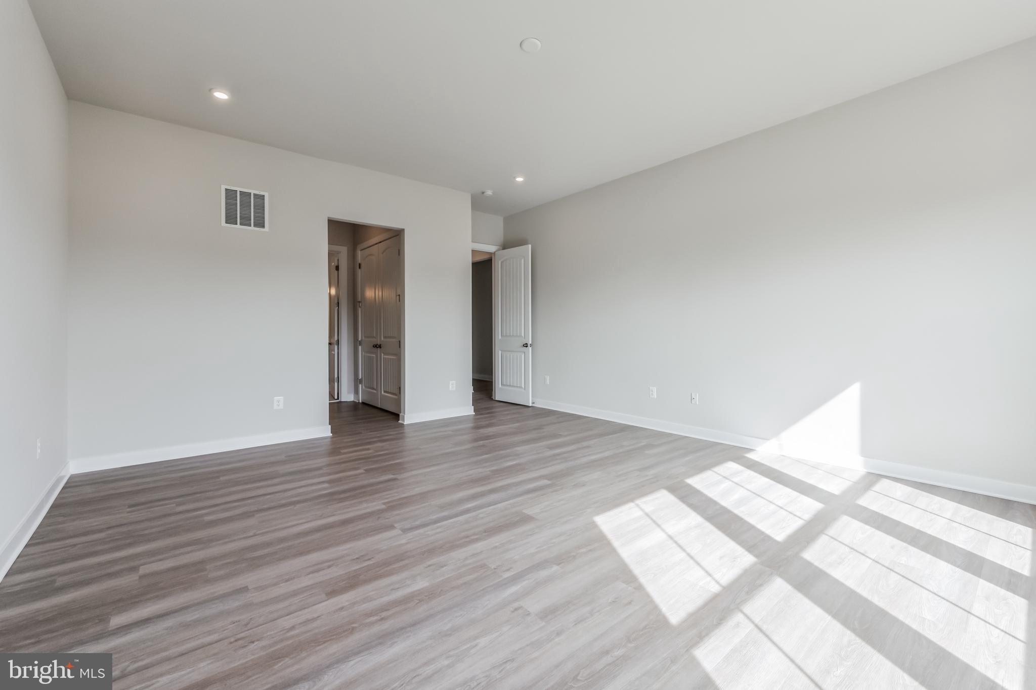 FOUR SEASONS AT BAYMONT FARMS - Residential