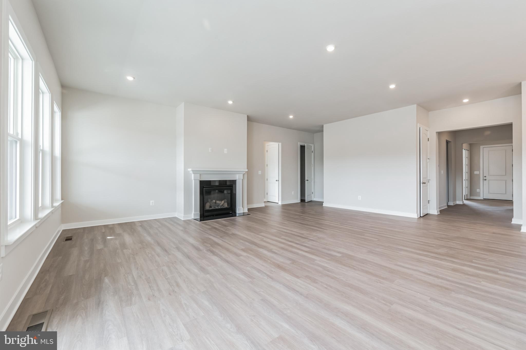 FOUR SEASONS AT BAYMONT FARMS - Residential