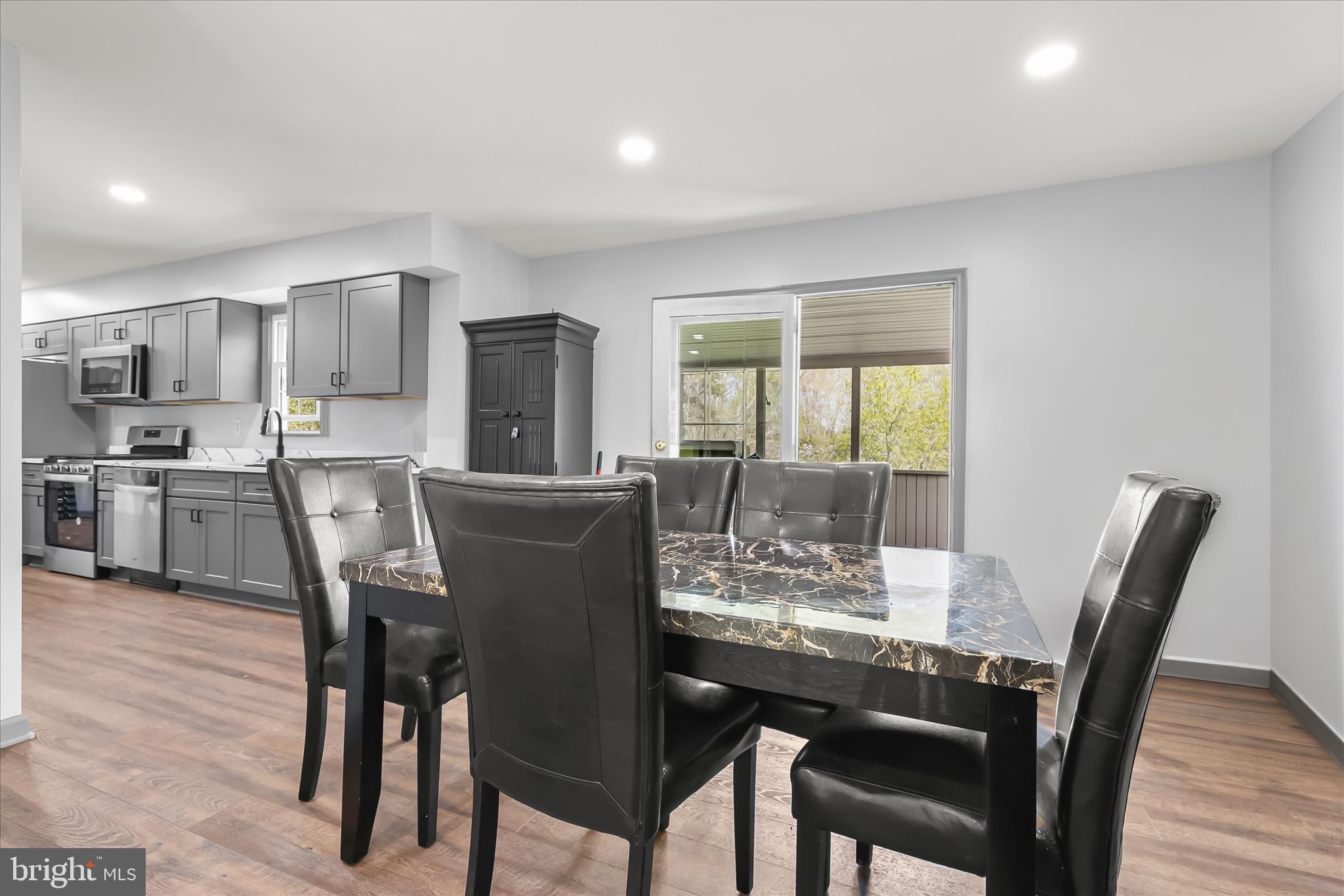 PARKSIDE - Residential