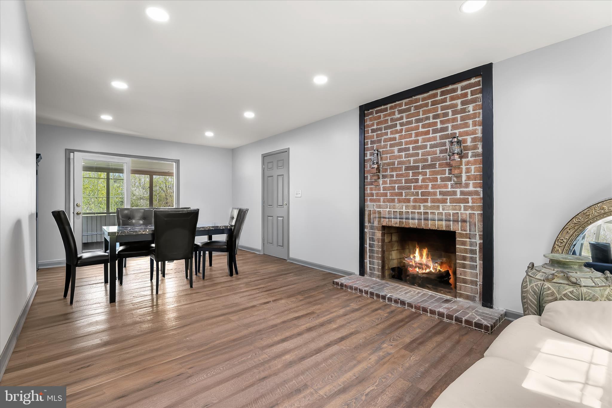 PARKSIDE - Residential