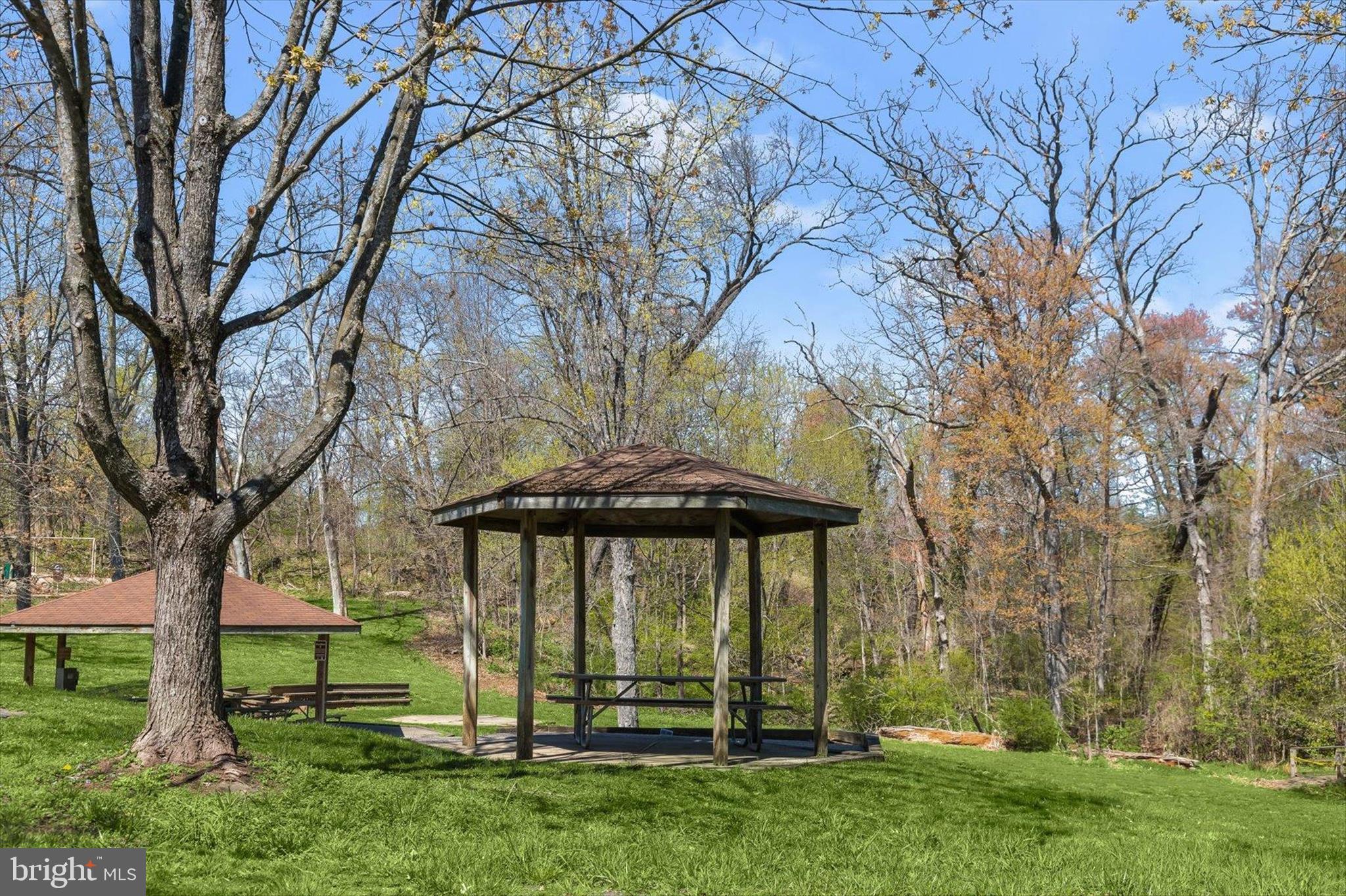 PARKSIDE - Residential