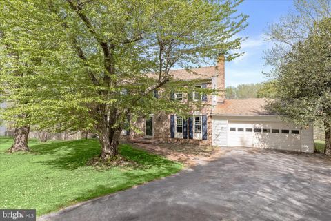 605 ROUNDTREE COURT SYKESVILLE MD 21784