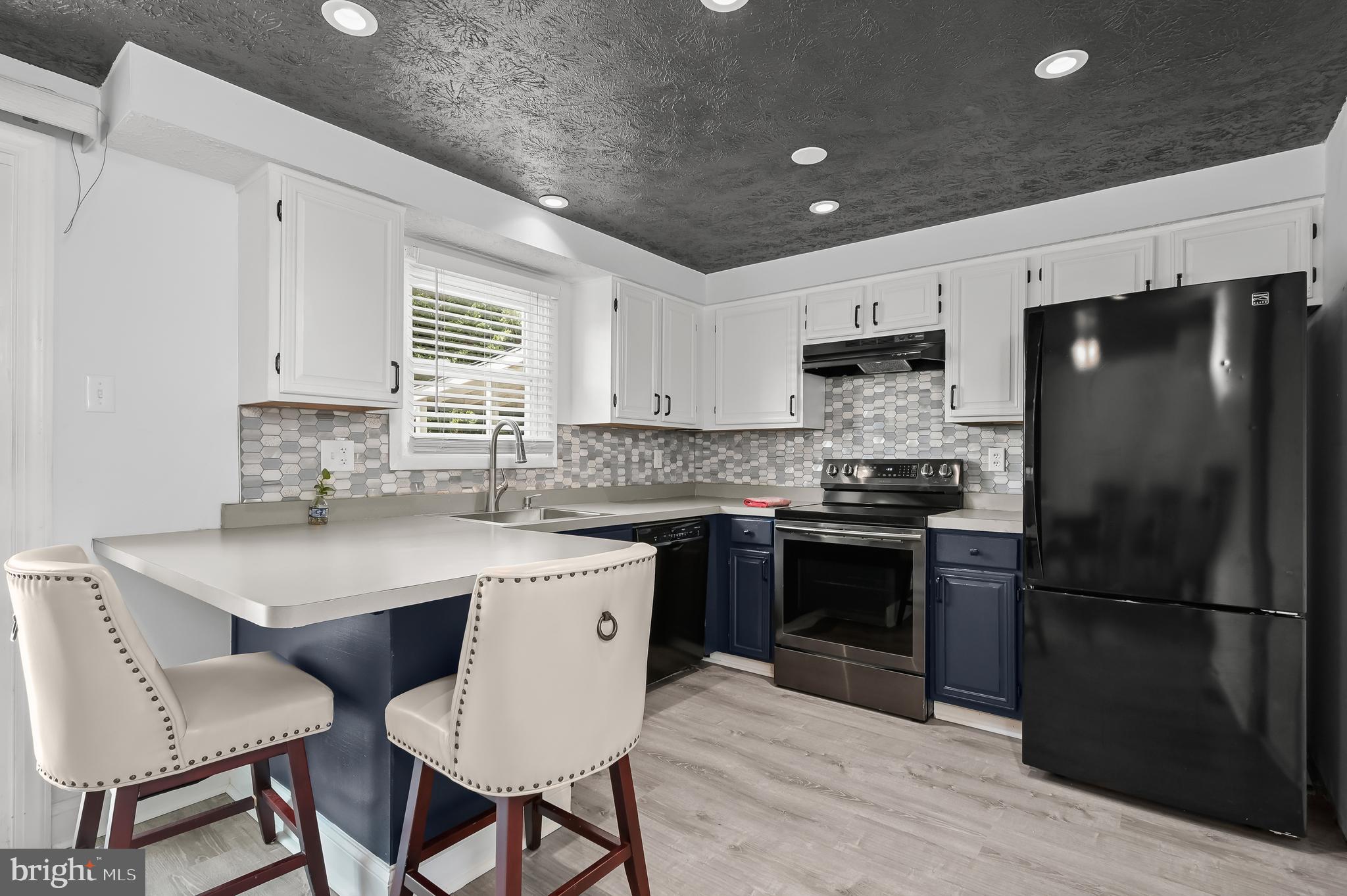 FAIRBROOK - Residential