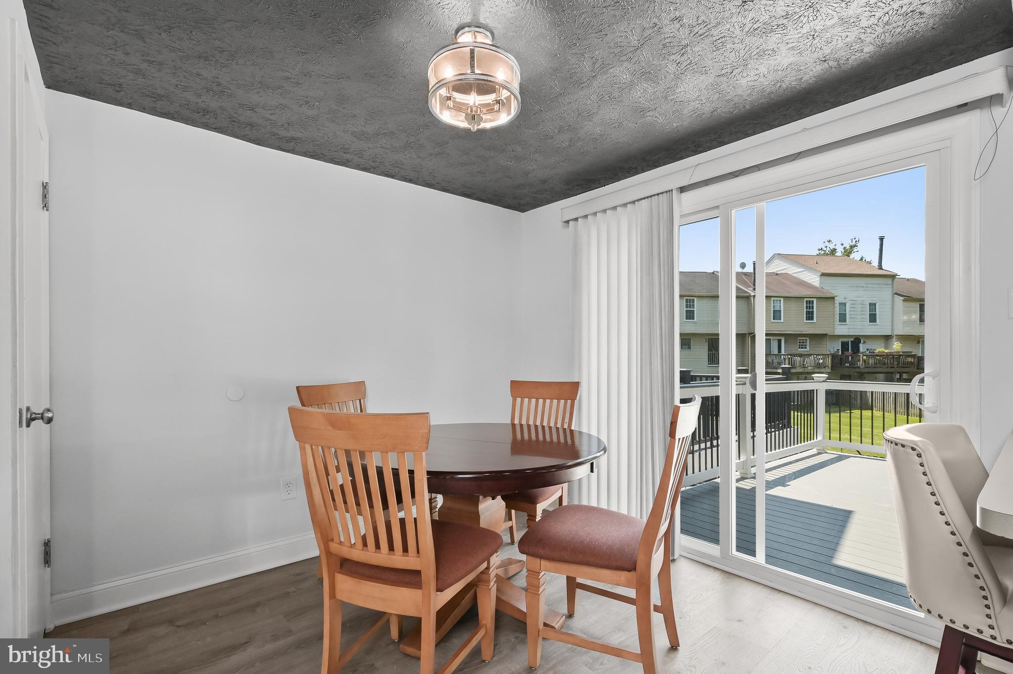 FAIRBROOK - Residential