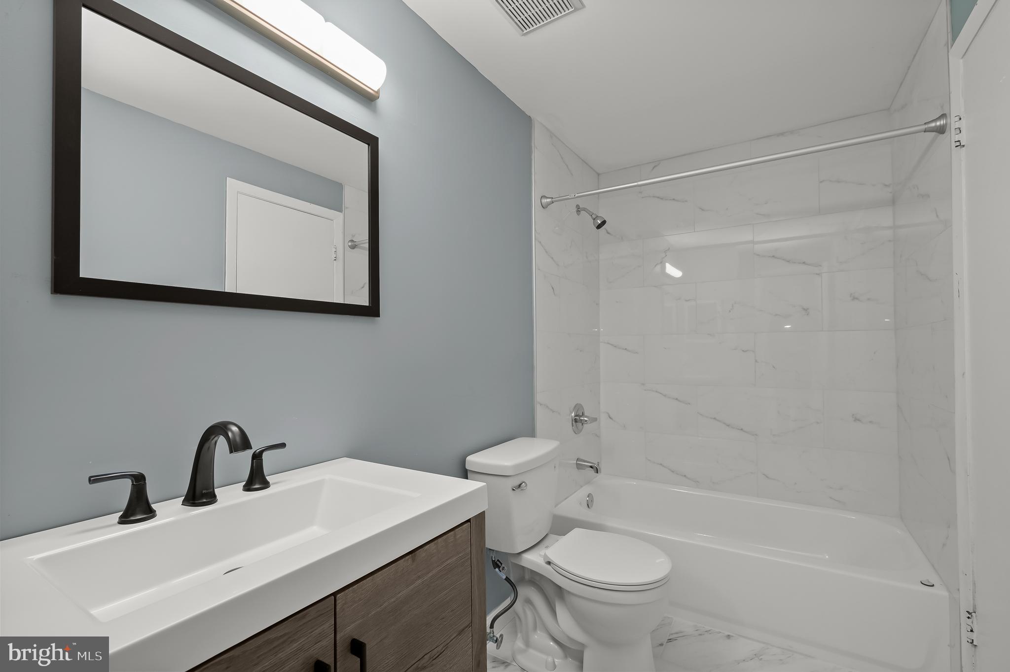 FAIRBROOK - Residential