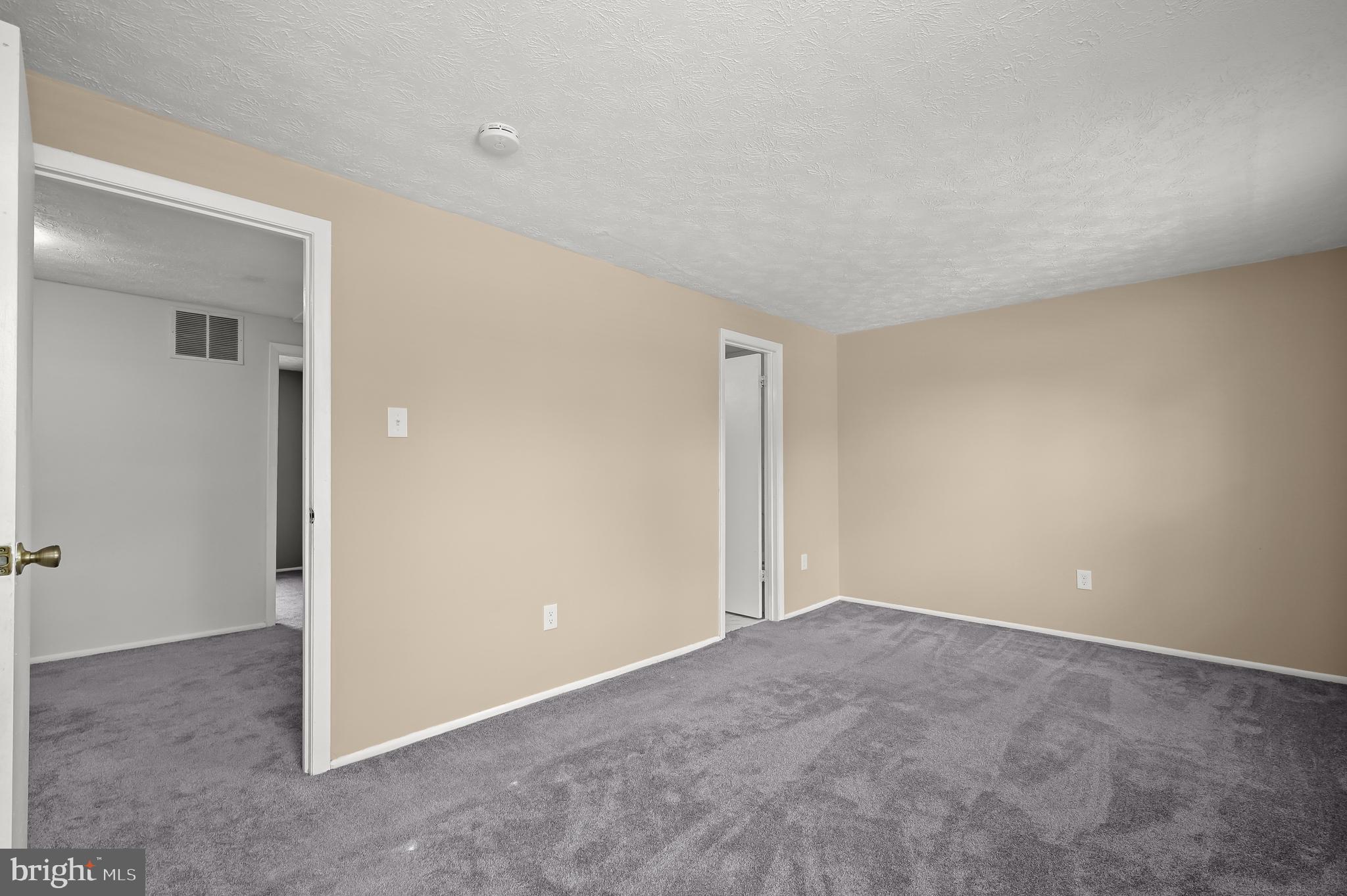 FAIRBROOK - Residential