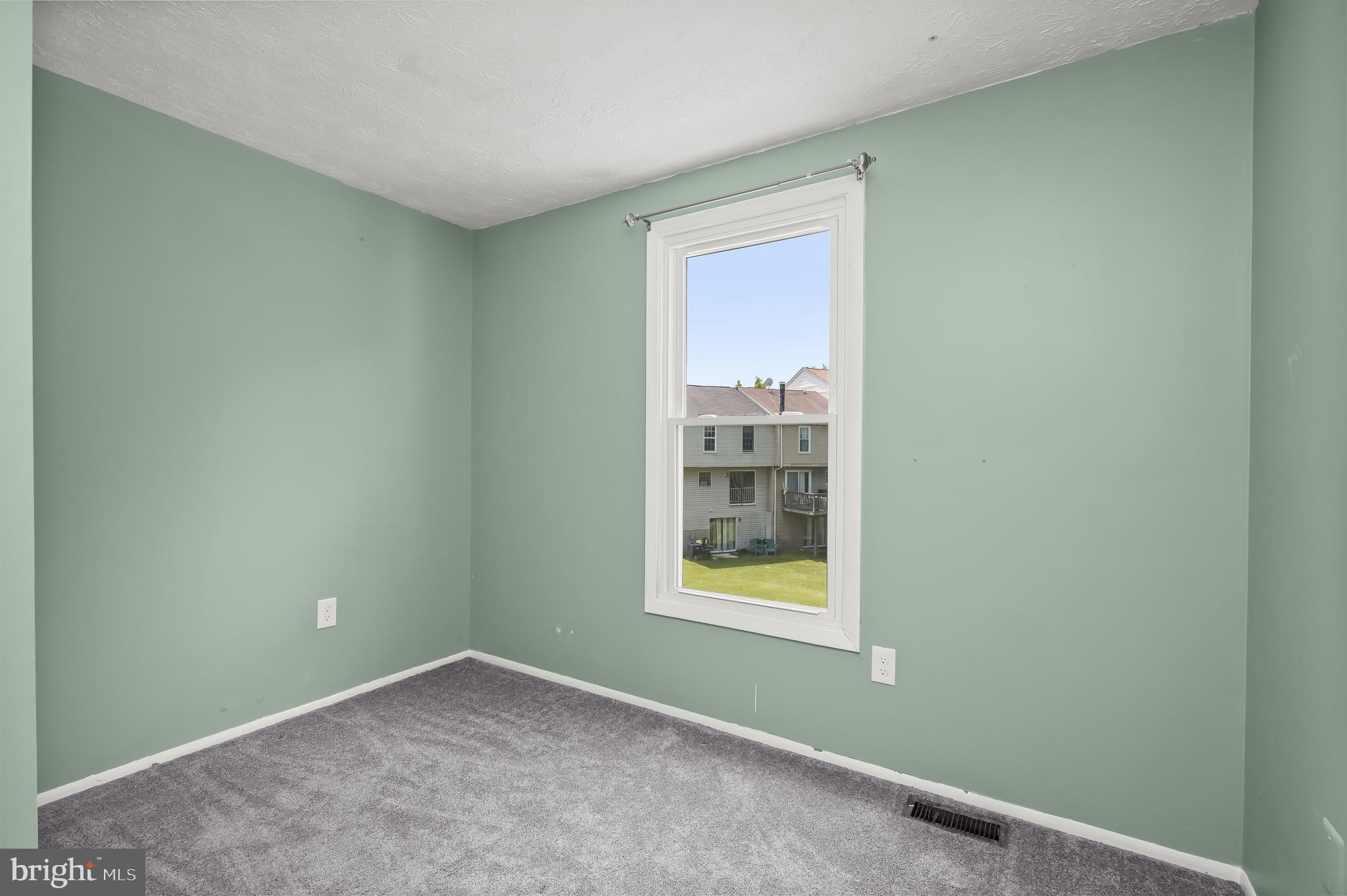 FAIRBROOK - Residential