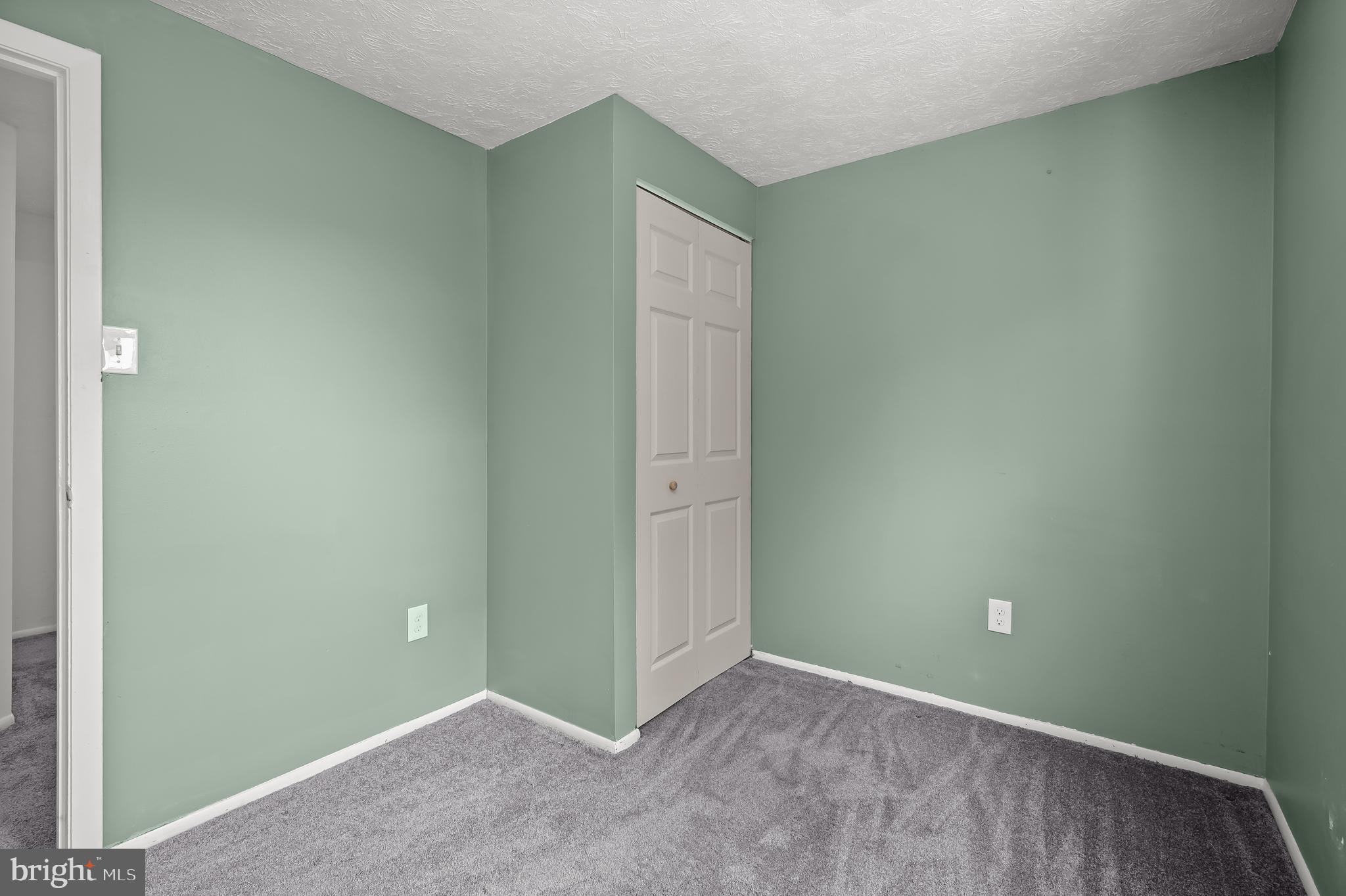 FAIRBROOK - Residential