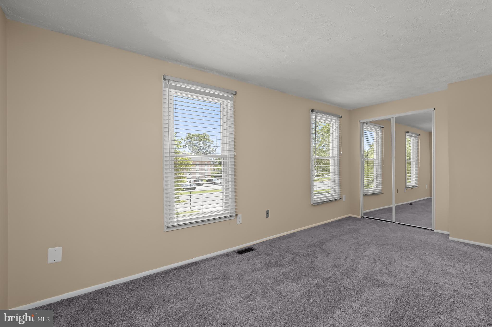 FAIRBROOK - Residential