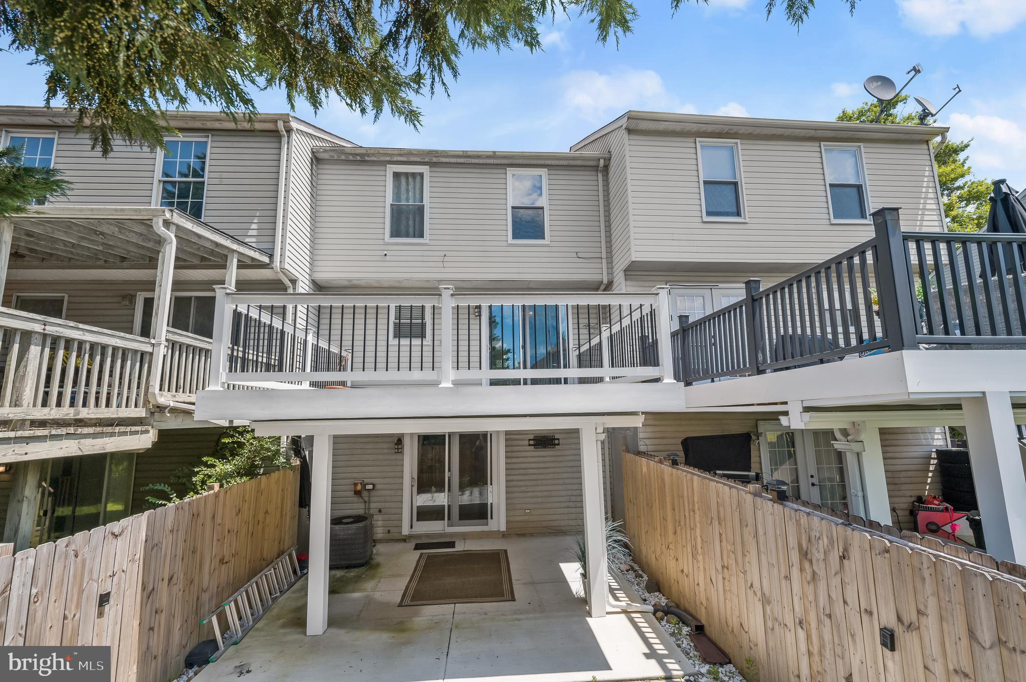 FAIRBROOK - Residential