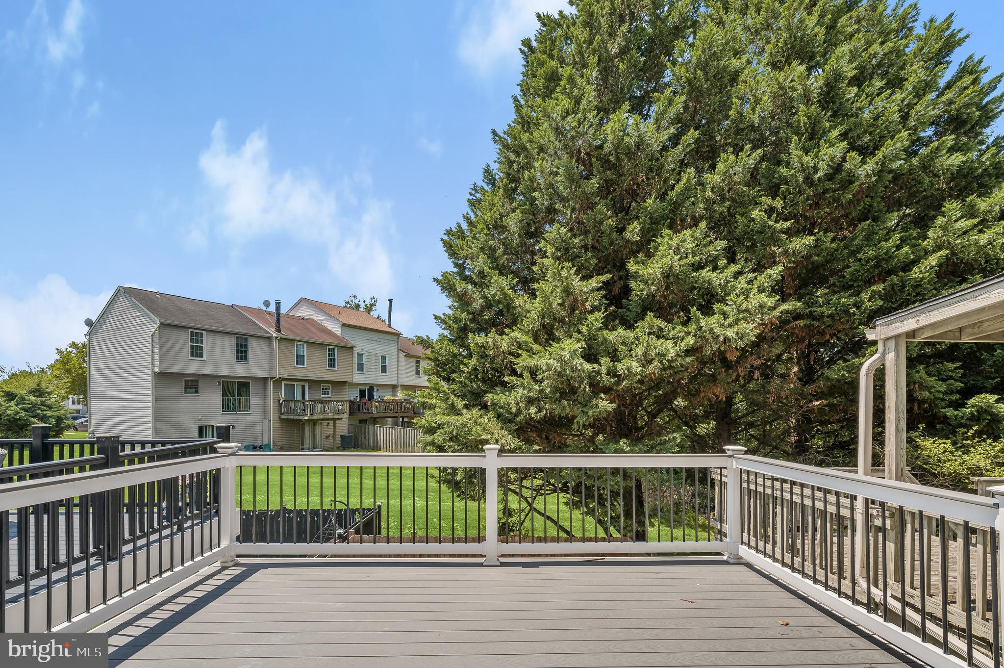 FAIRBROOK - Residential